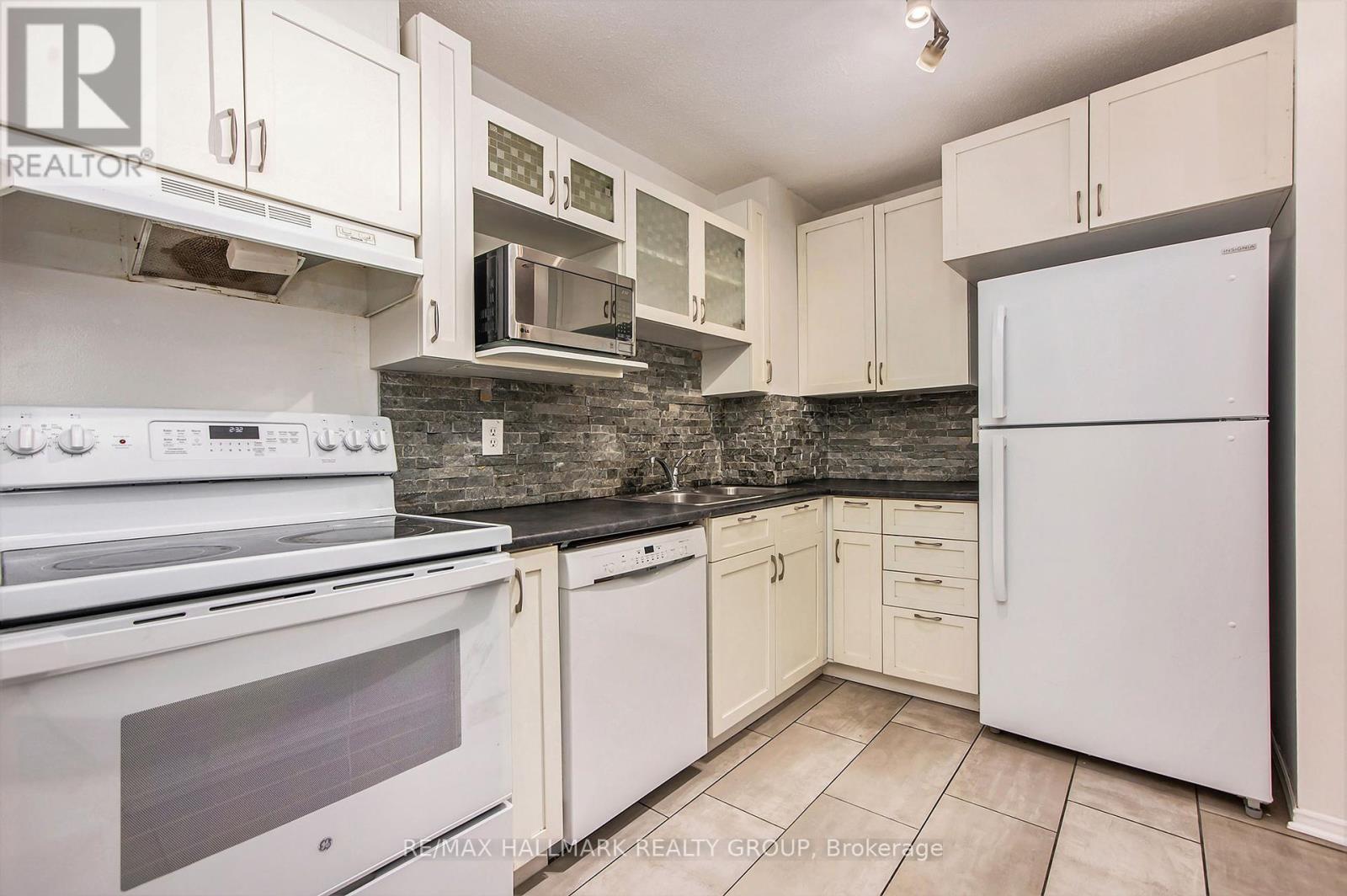 120 Royalton Private