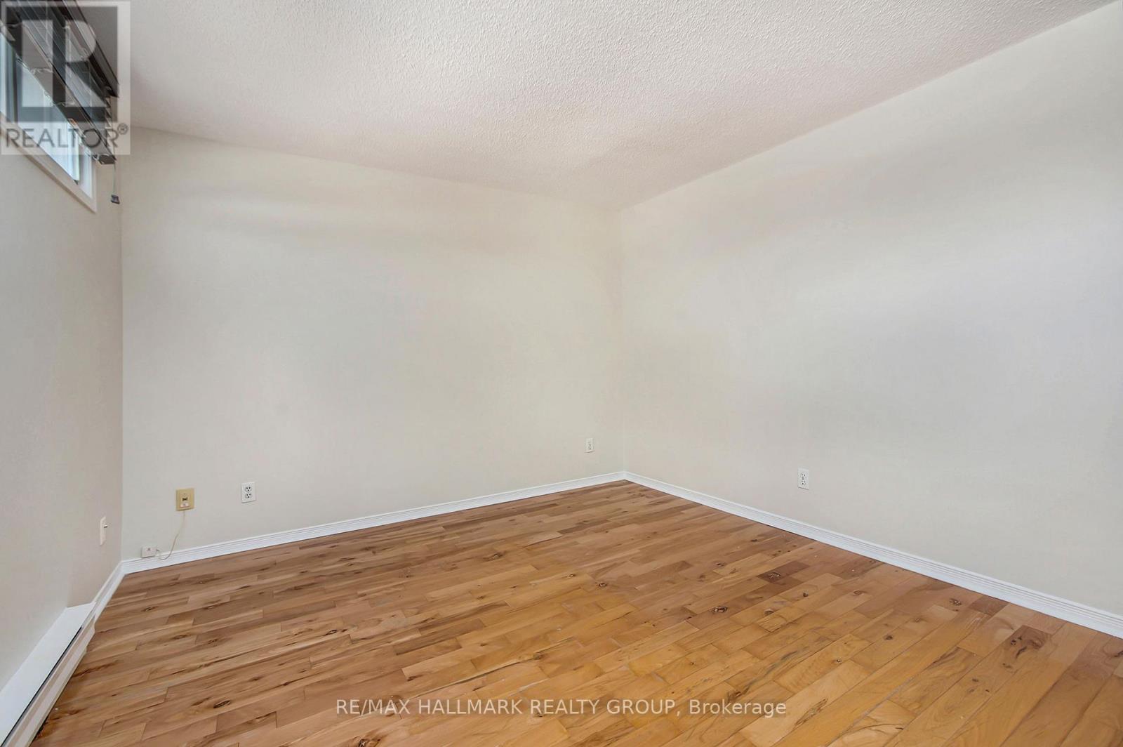 120 Royalton Private