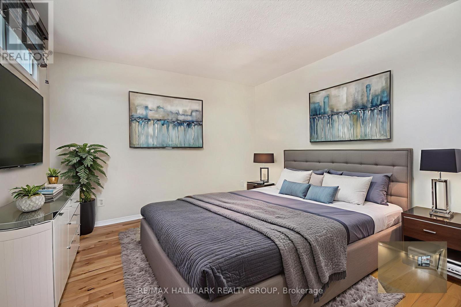 120 Royalton Private