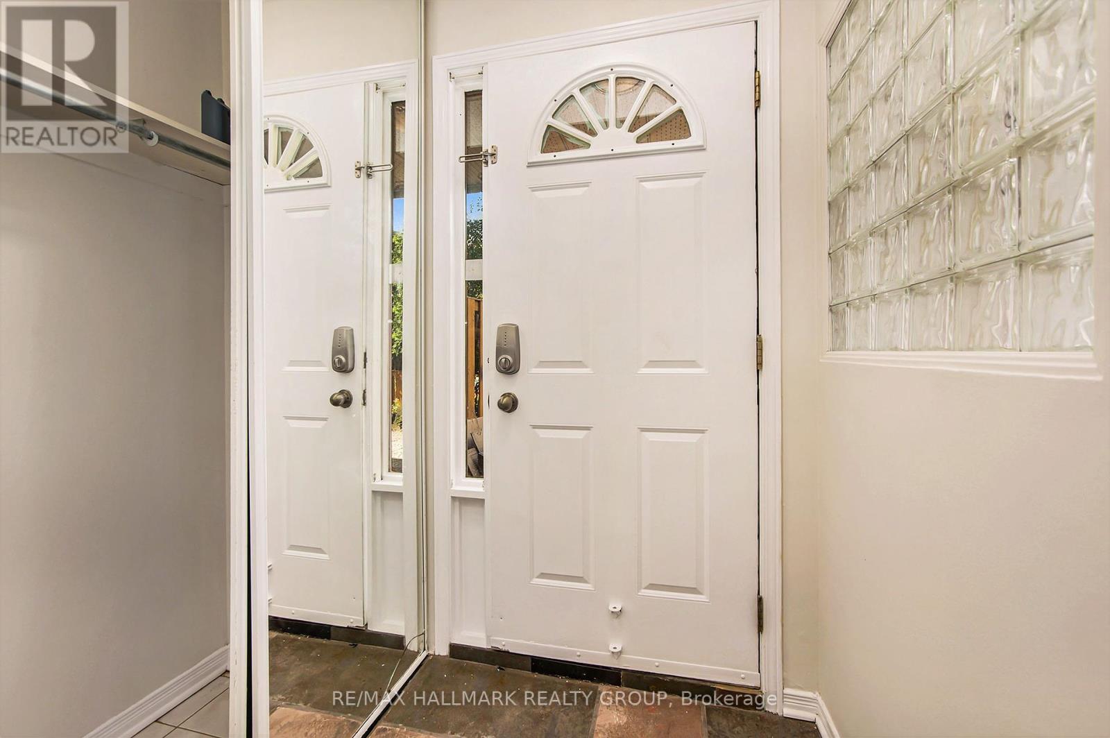120 Royalton Private