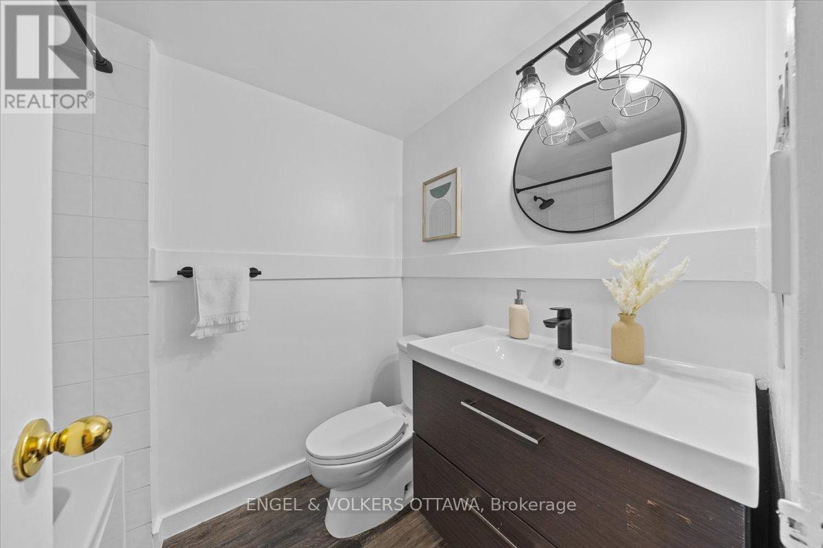 610 - 2020 Jasmine Crescent