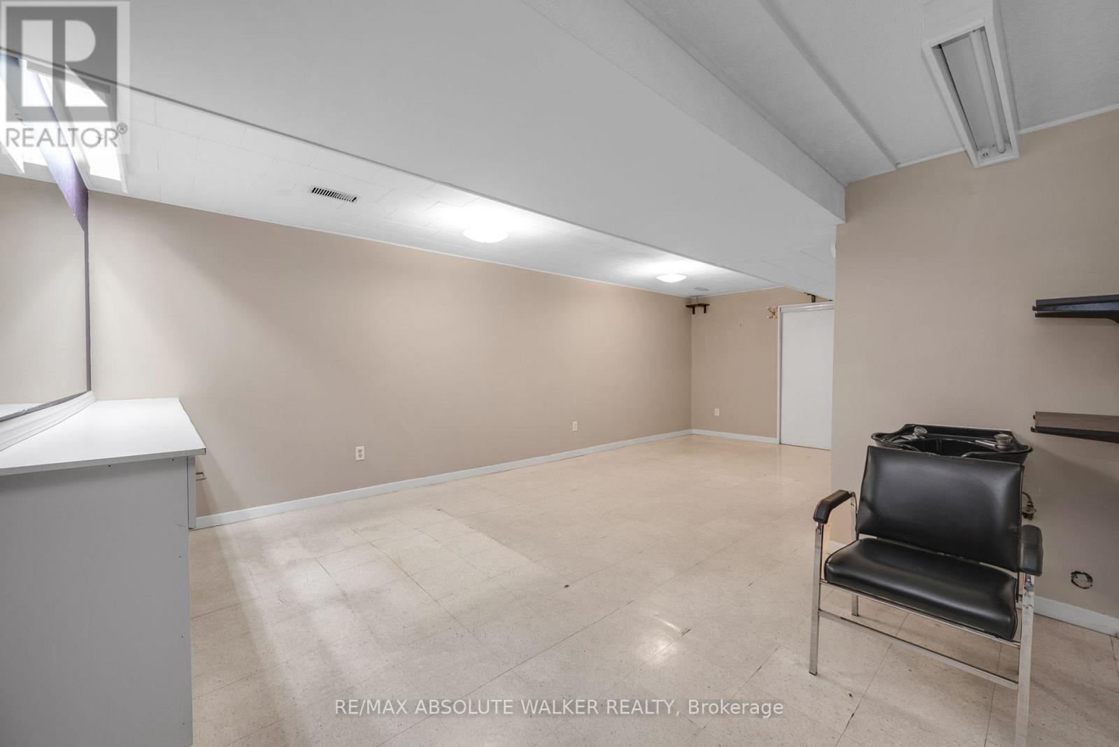 365 Amiens Street