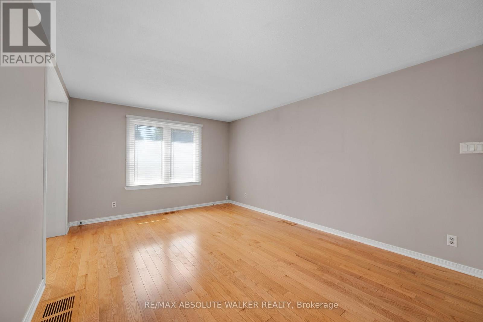 365 Amiens Street
