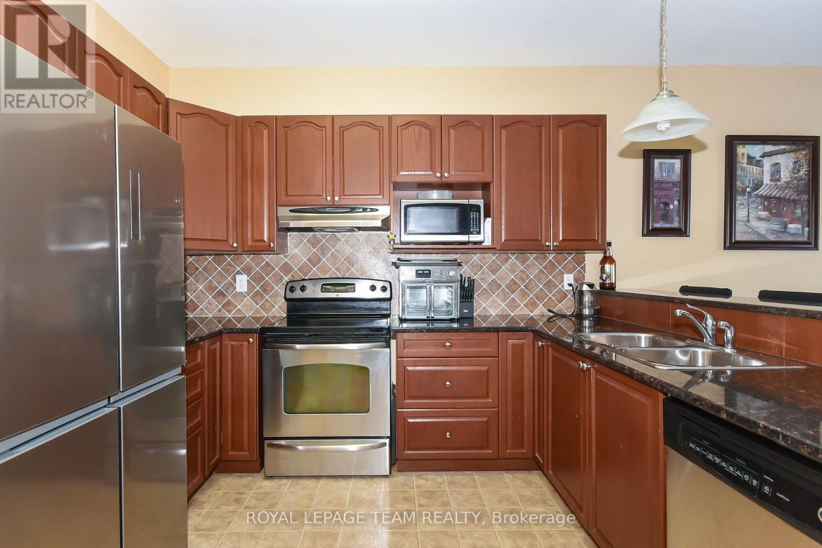 3101 Strandherd Drive, Suite 4