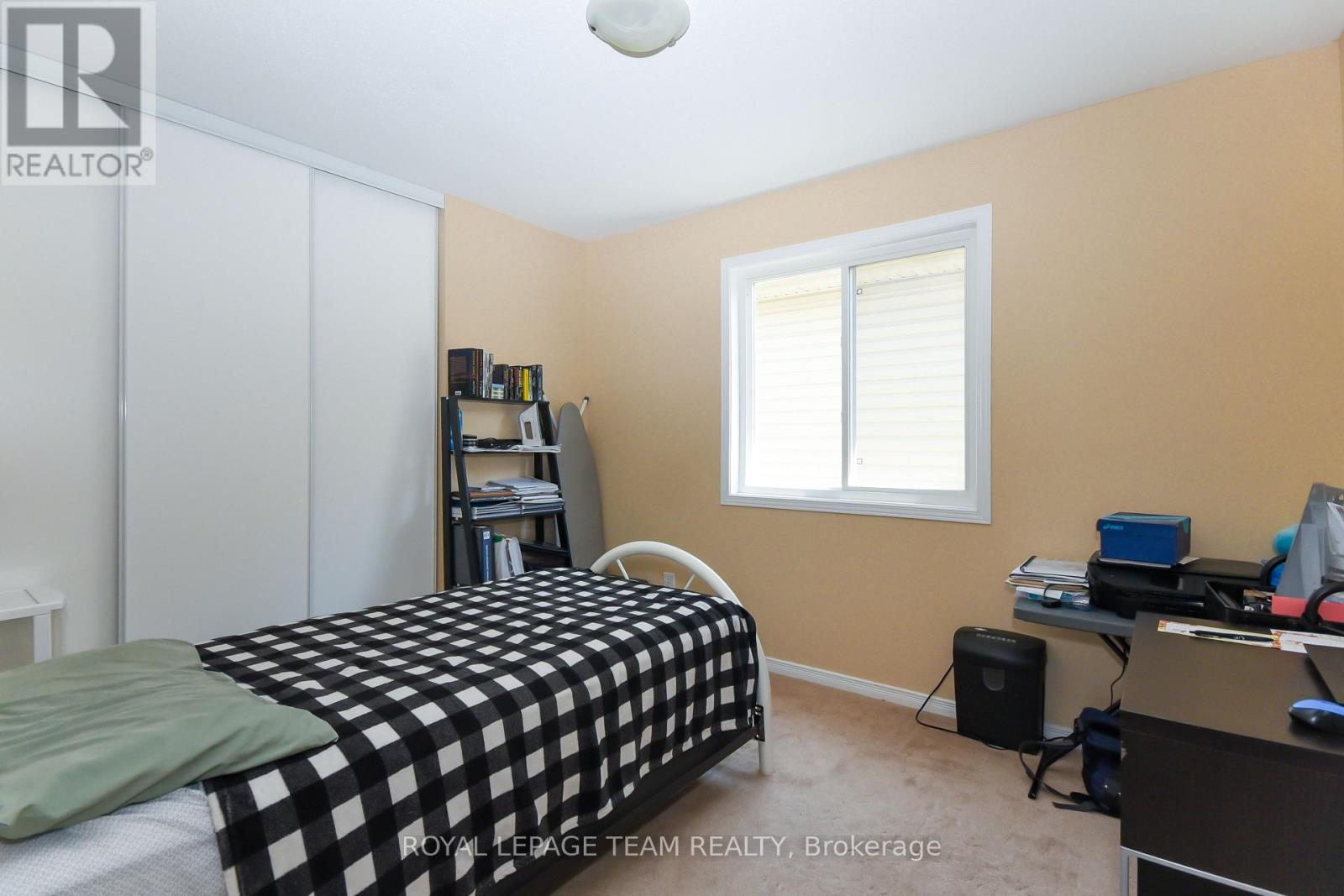 3101 Strandherd Drive, Suite 4