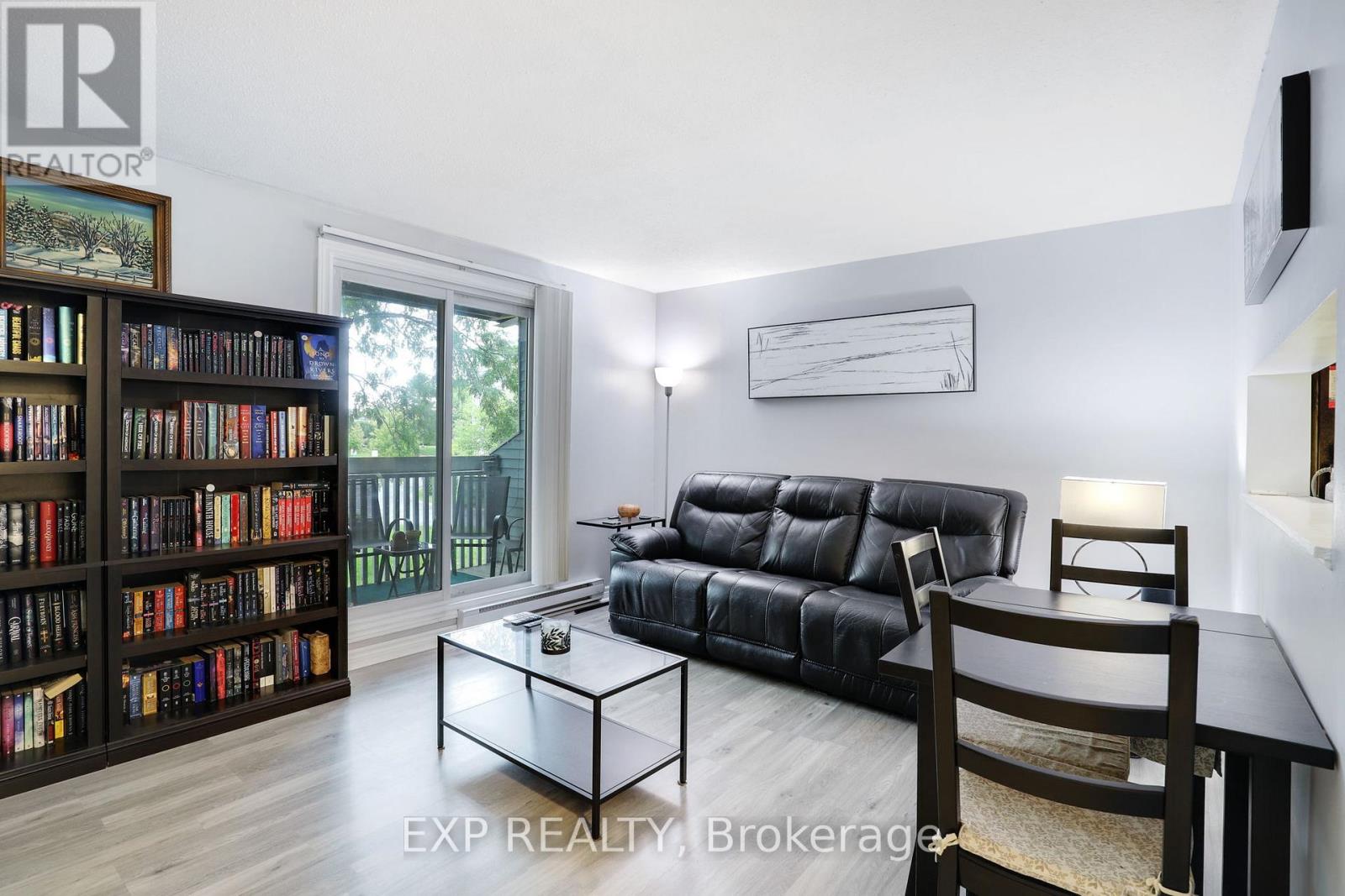 212 - 214 Viewmount Drive