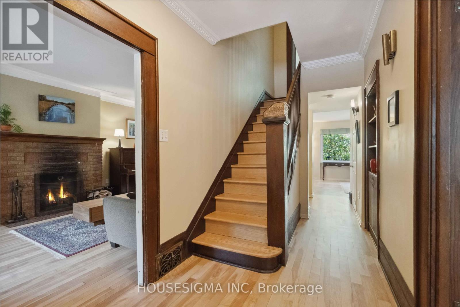19 Oakland Avenue