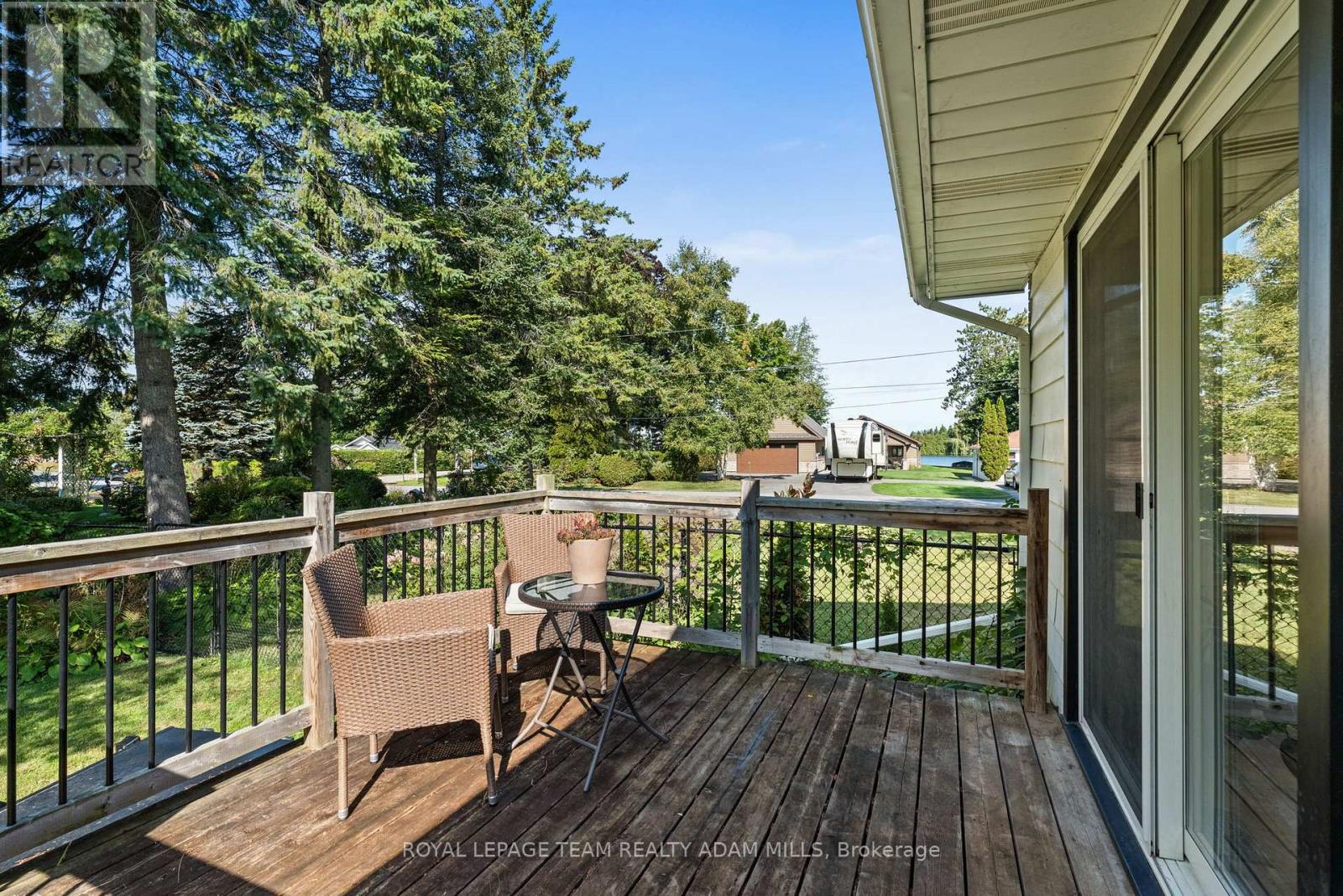1095 Boucher Crescent