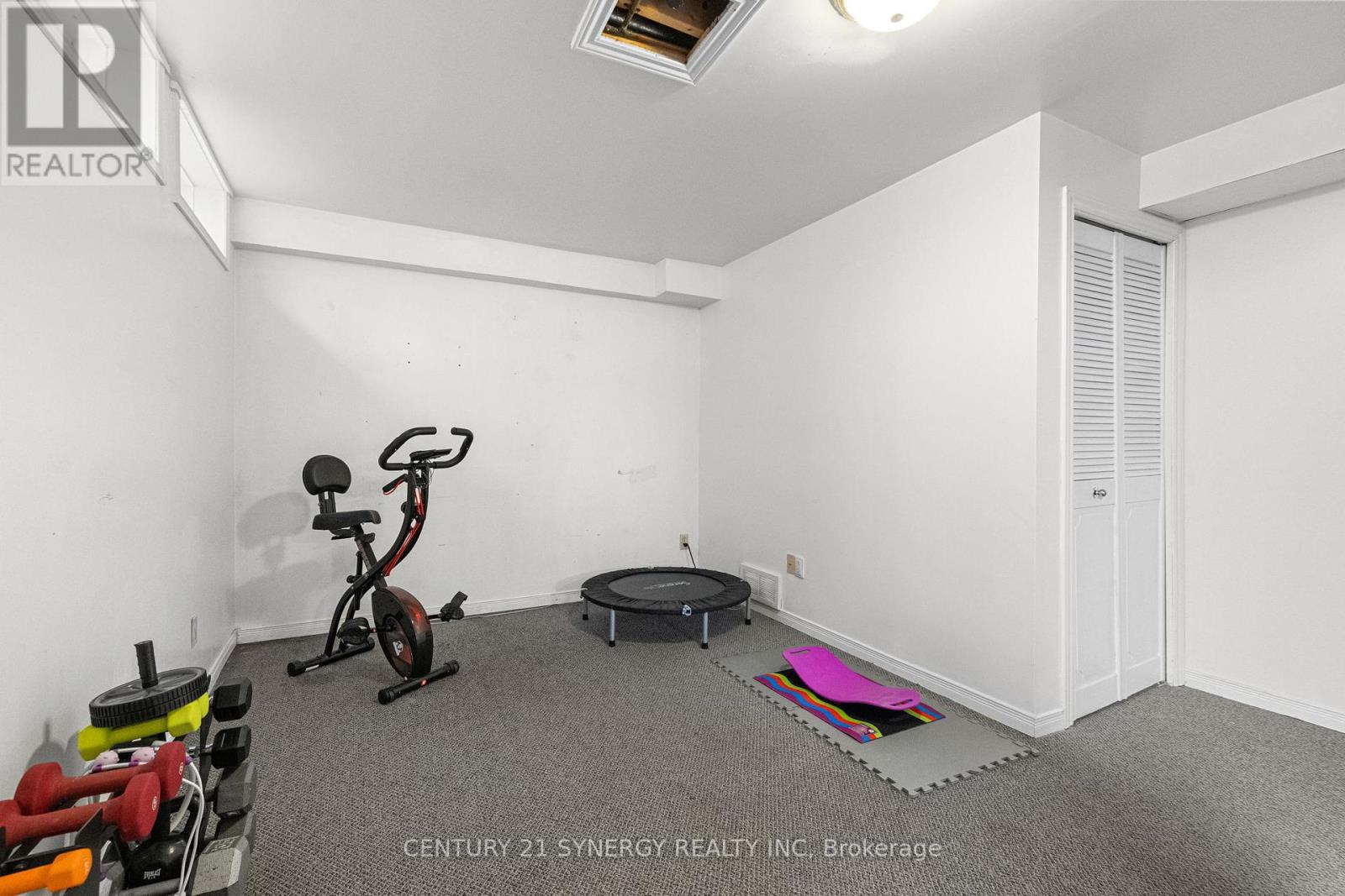 2034 Frank Bender Street