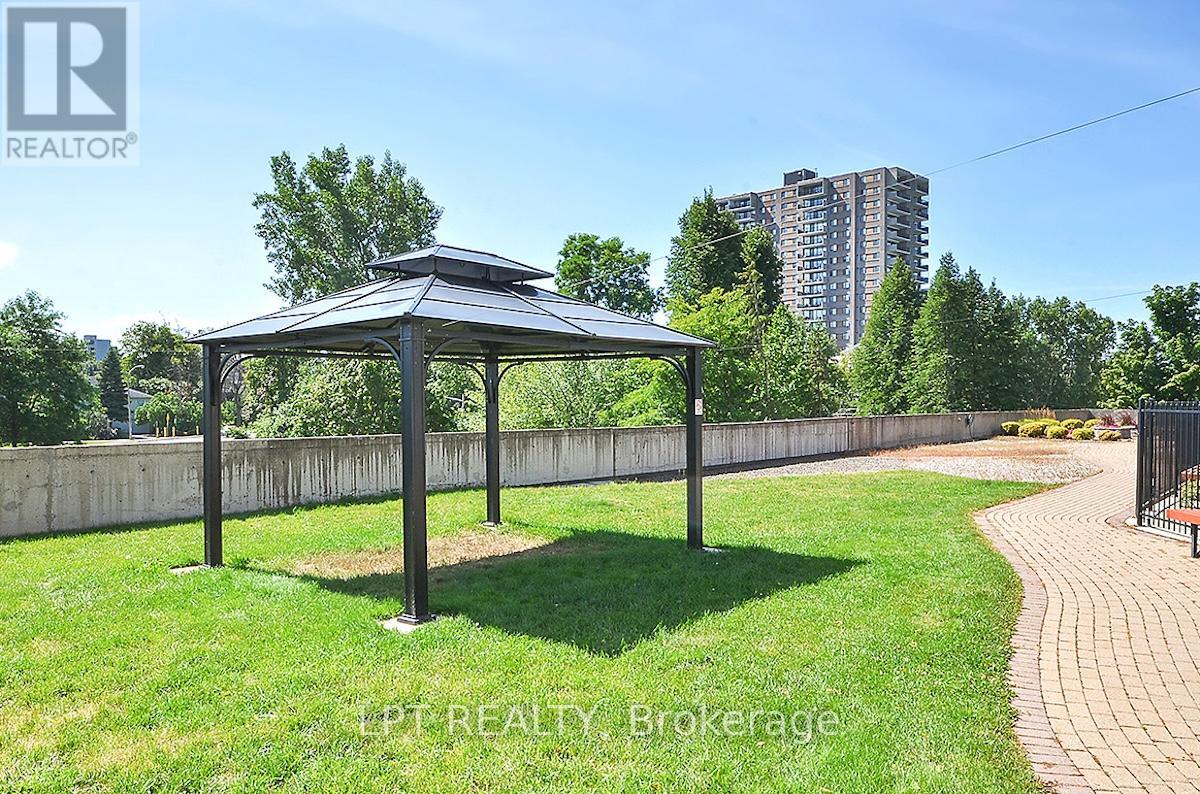 807 - 1100 Ambleside Drive