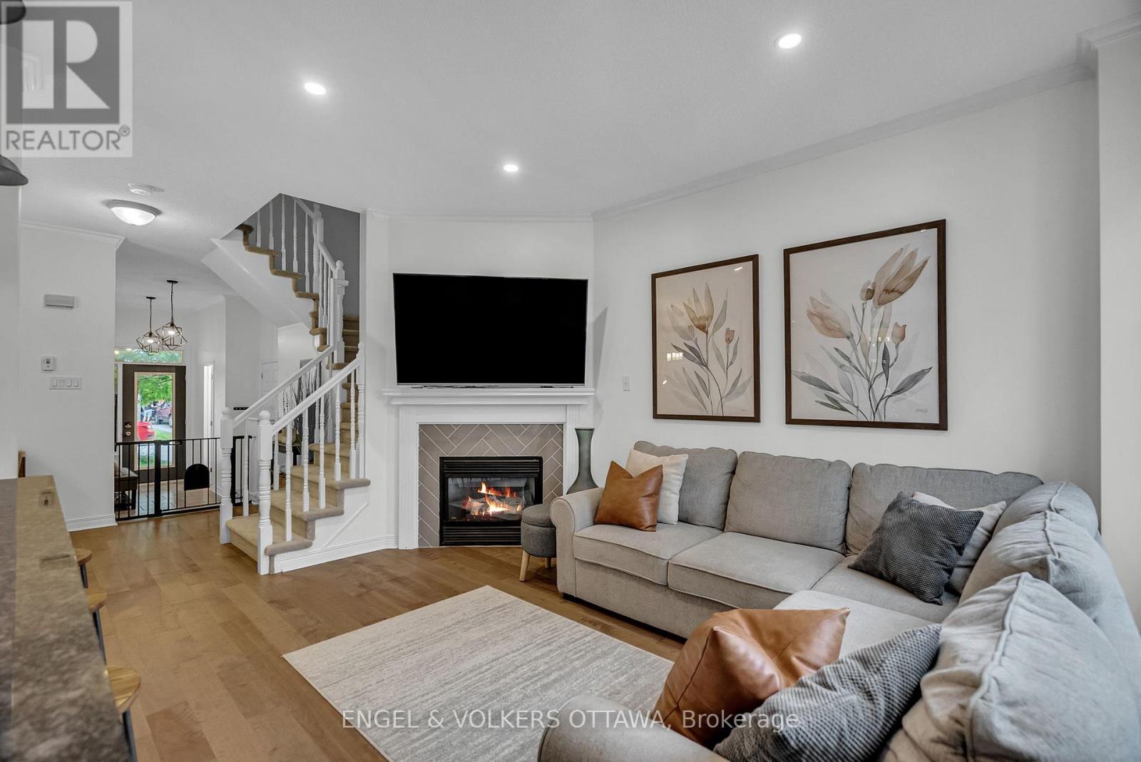 529 Devonwood Circle