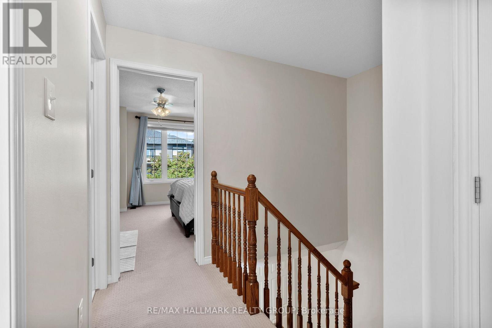 379 Rolling Meadow Crescent