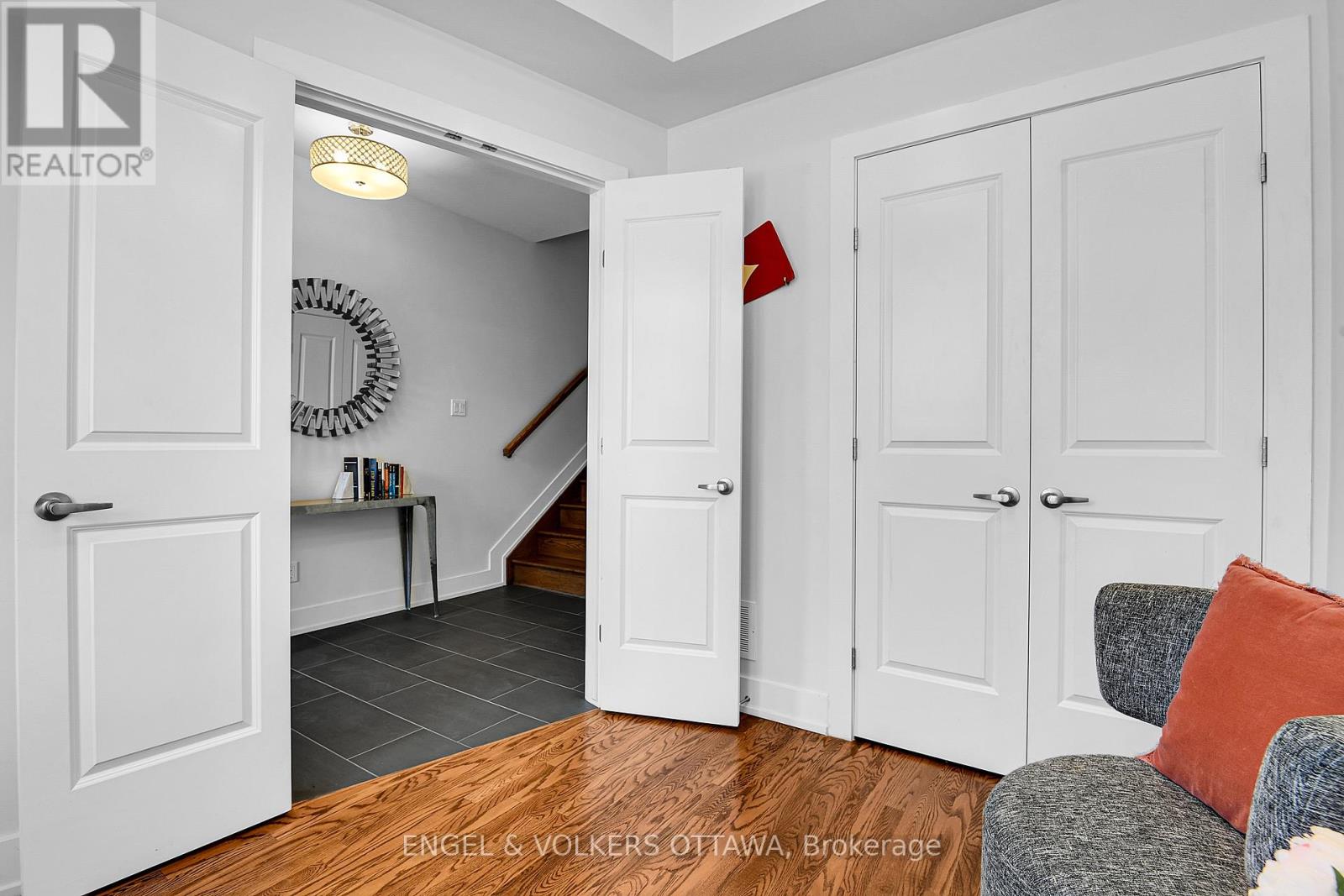 353e Booth Street