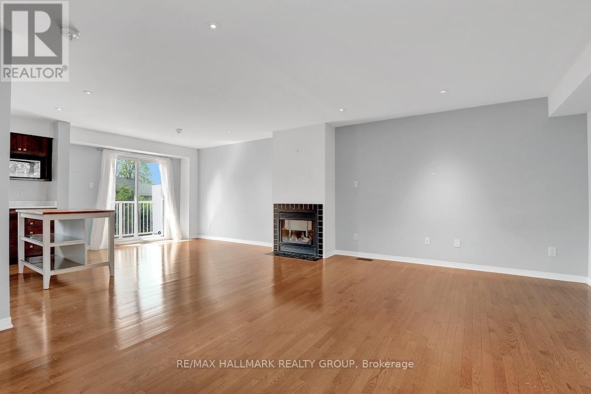 553 Burleigh Private