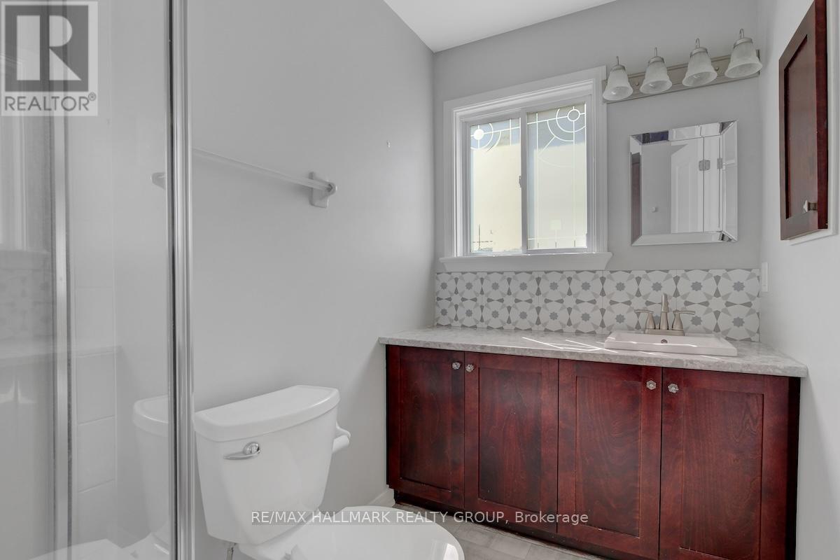 553 Burleigh Private