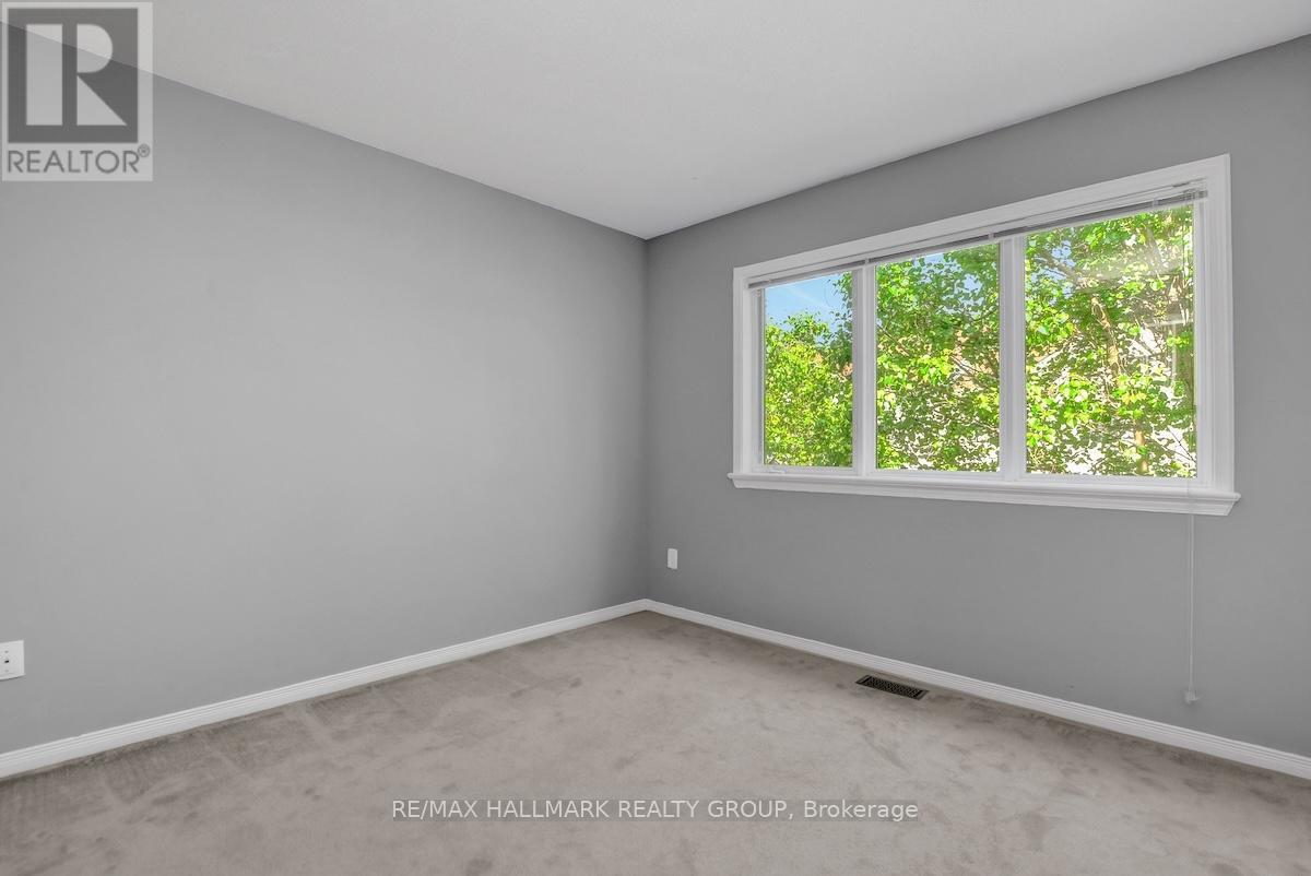 553 Burleigh Private