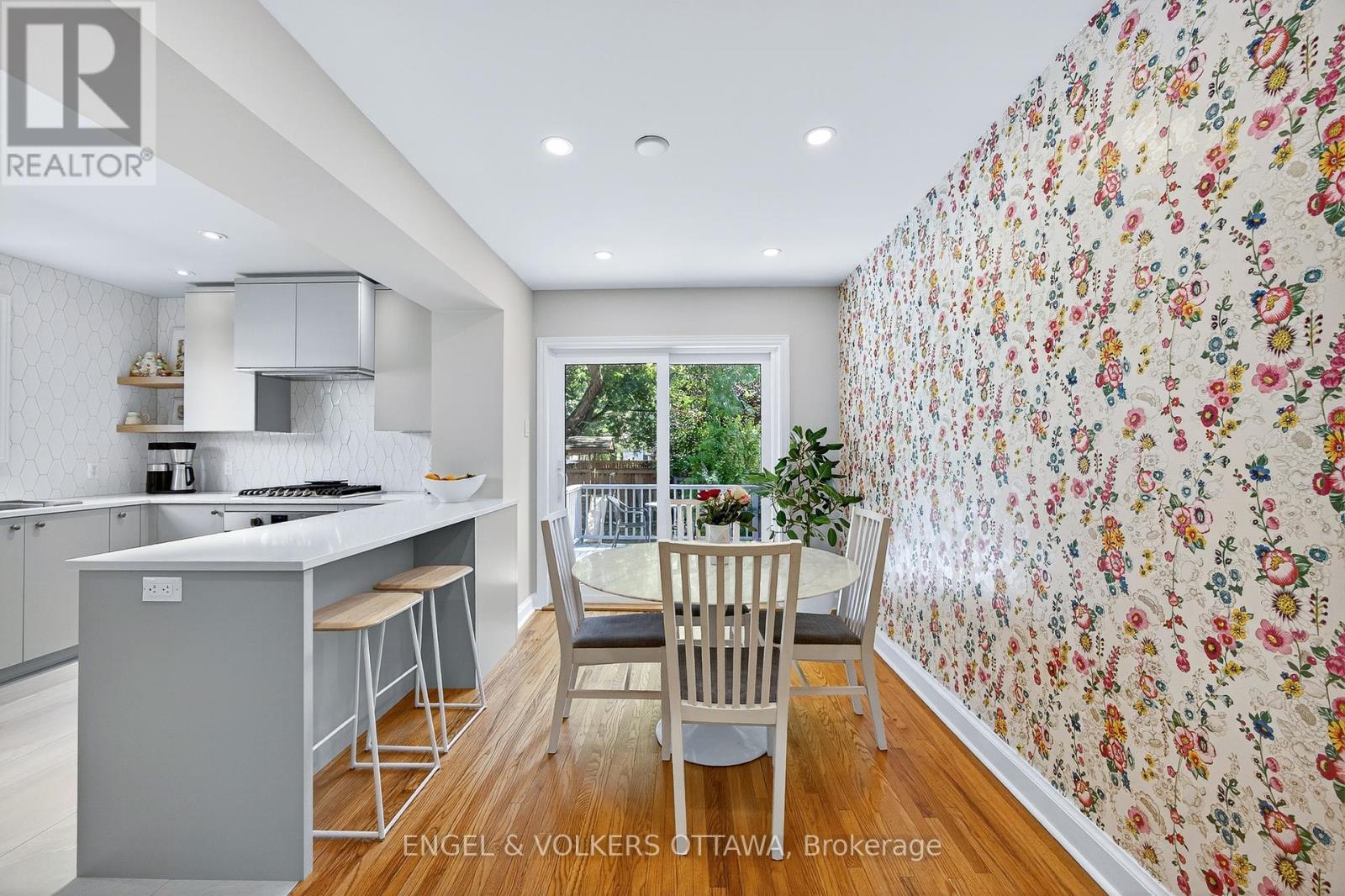 557 Roosevelt Avenue