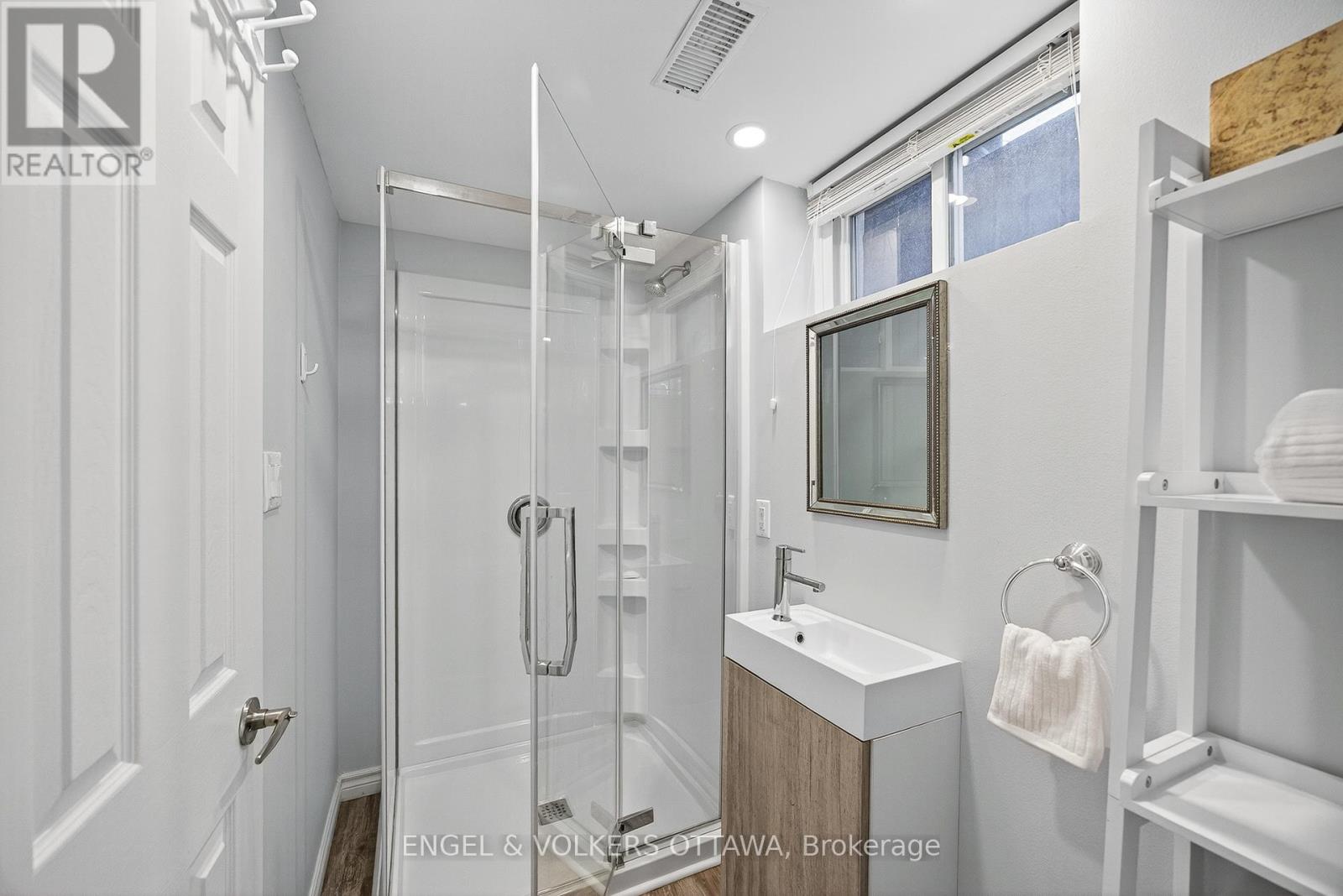 557 Roosevelt Avenue