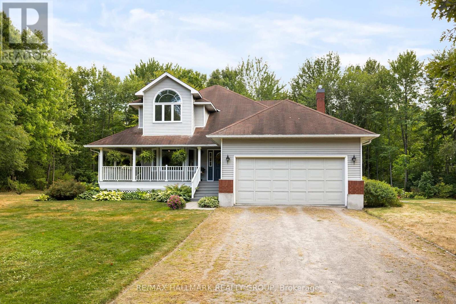 1103 Rideau Bend Crescent