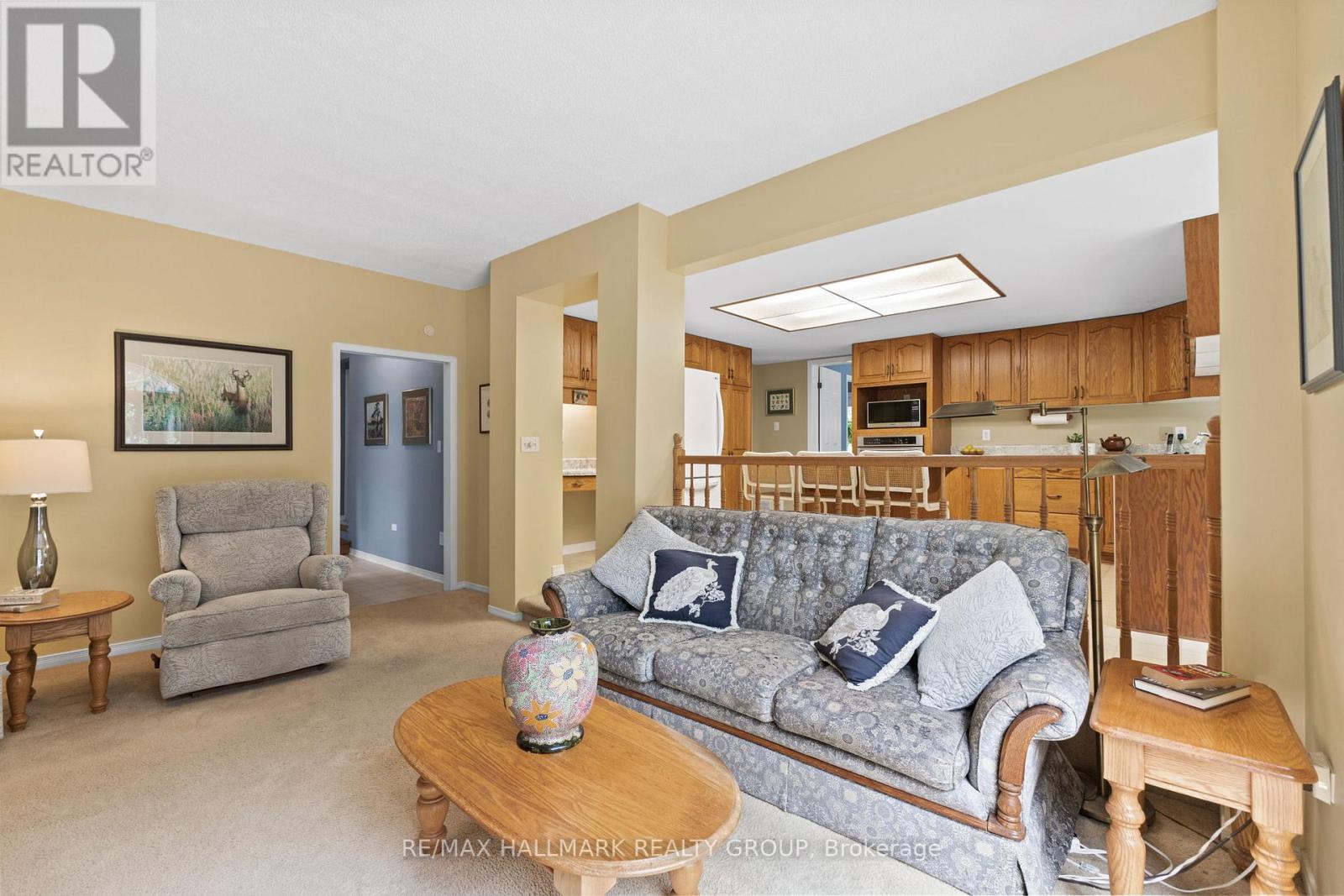 1103 Rideau Bend Crescent