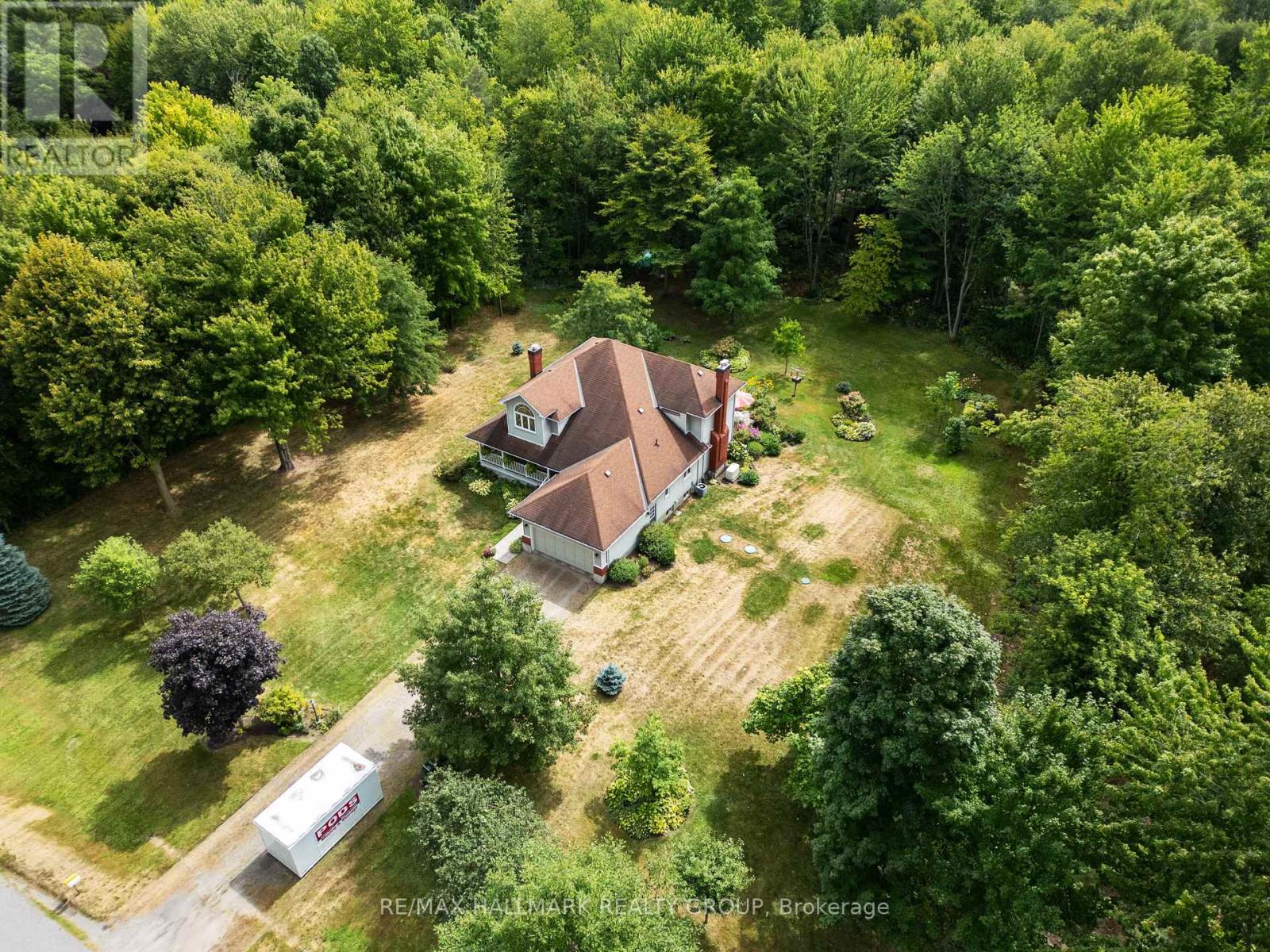 1103 Rideau Bend Crescent