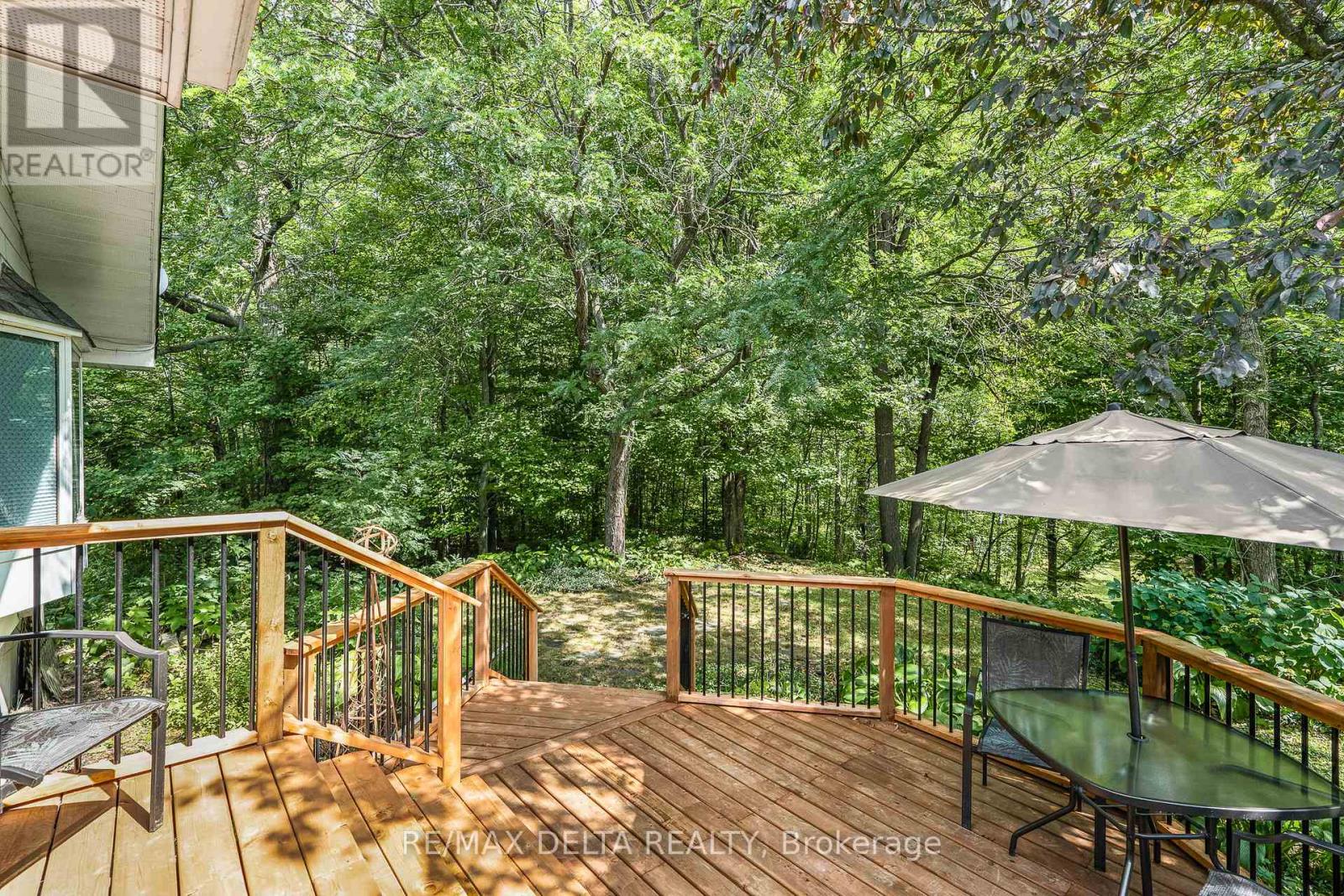 1115 Golf Club Road N