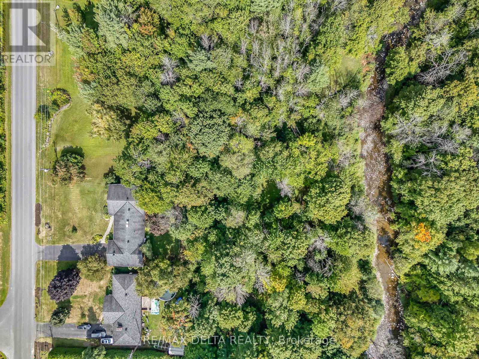 1115 Golf Club Road N