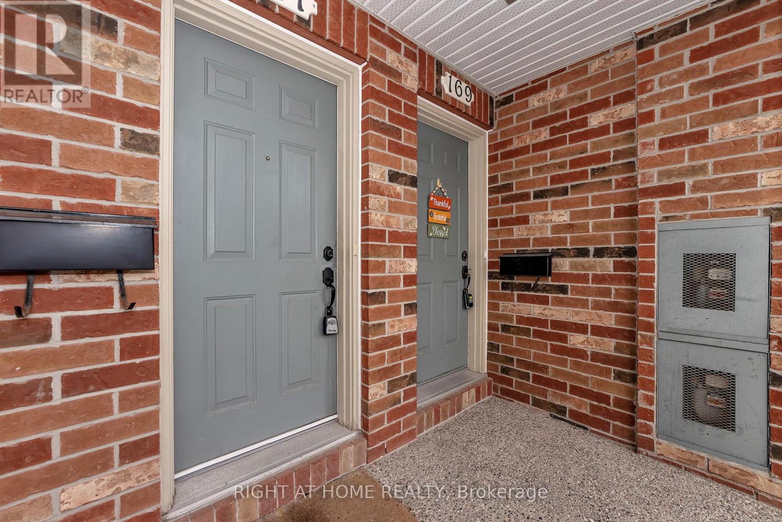 171 - 70 Edenvale Drive