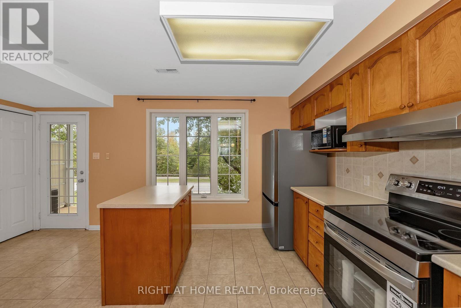 171 - 70 Edenvale Drive