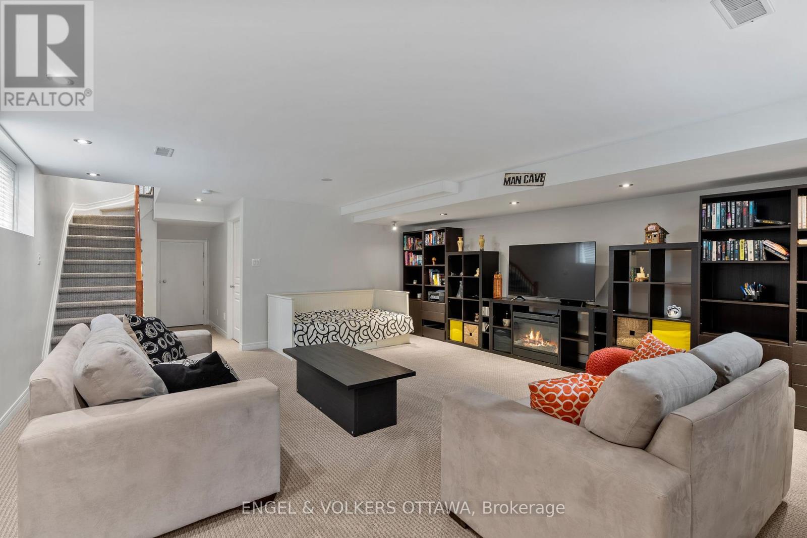 110 Encore Private