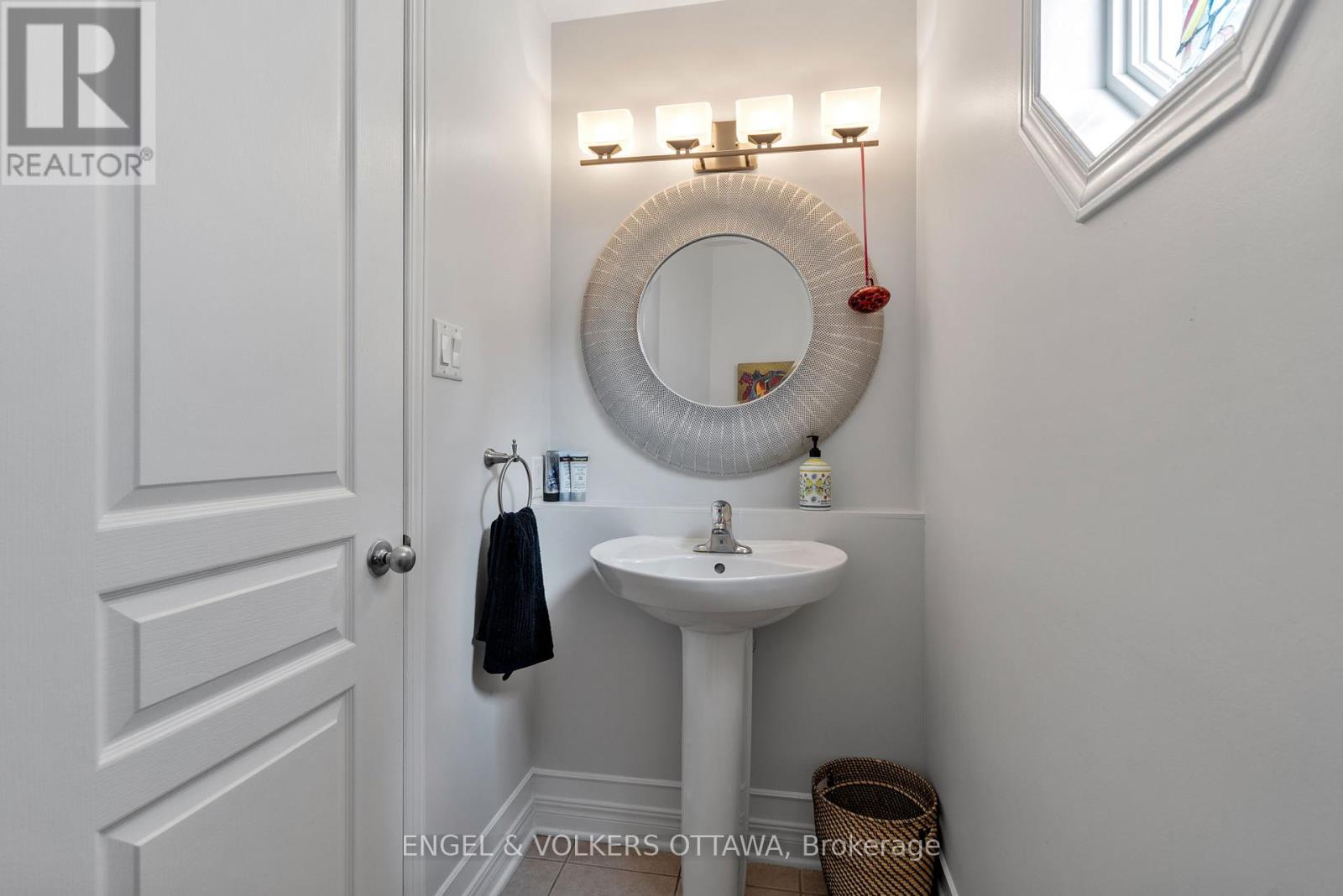 110 Encore Private