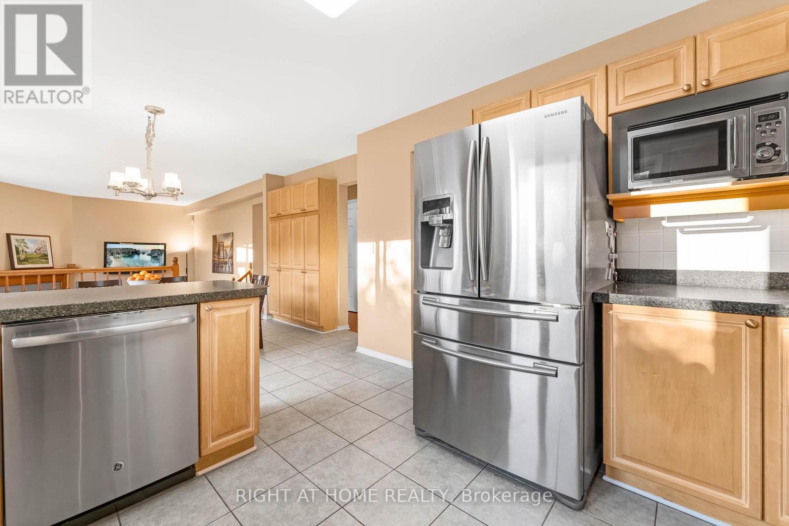 6196 Ravine Way