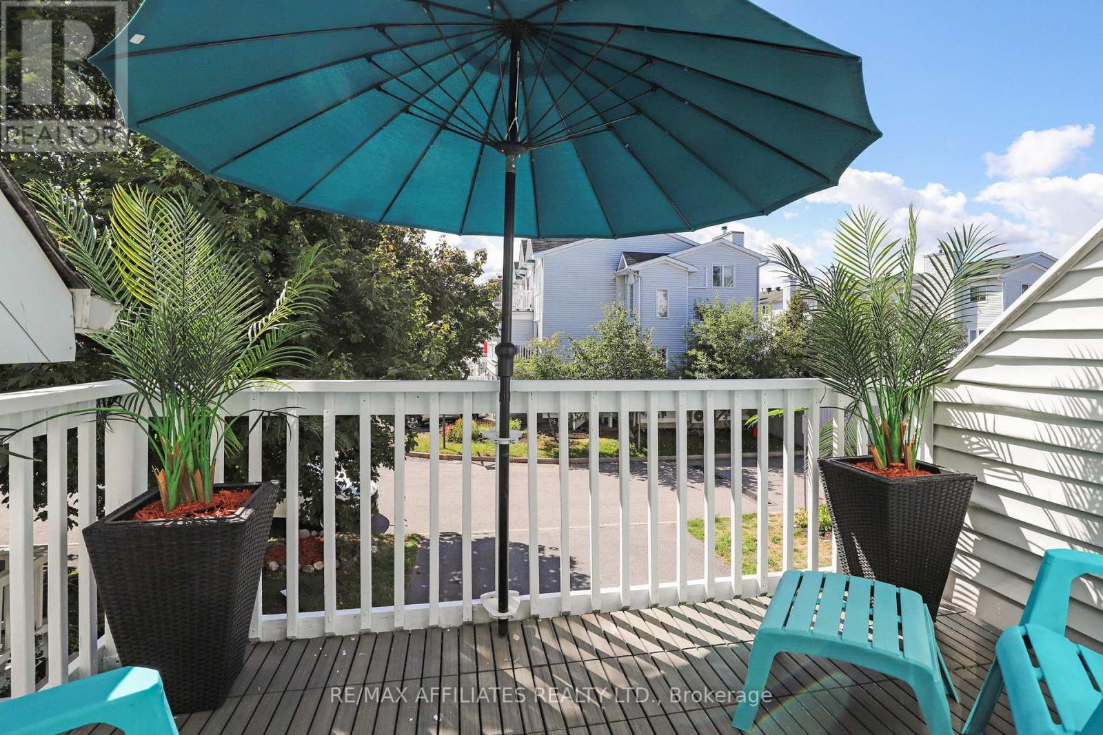 22 Castlegreen Private