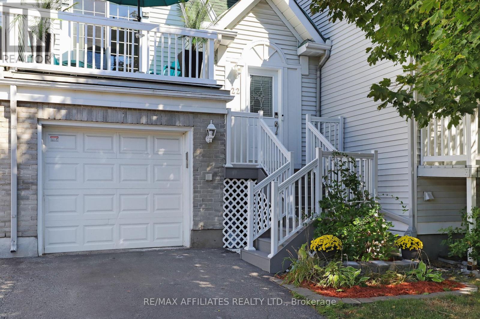 22 Castlegreen Private