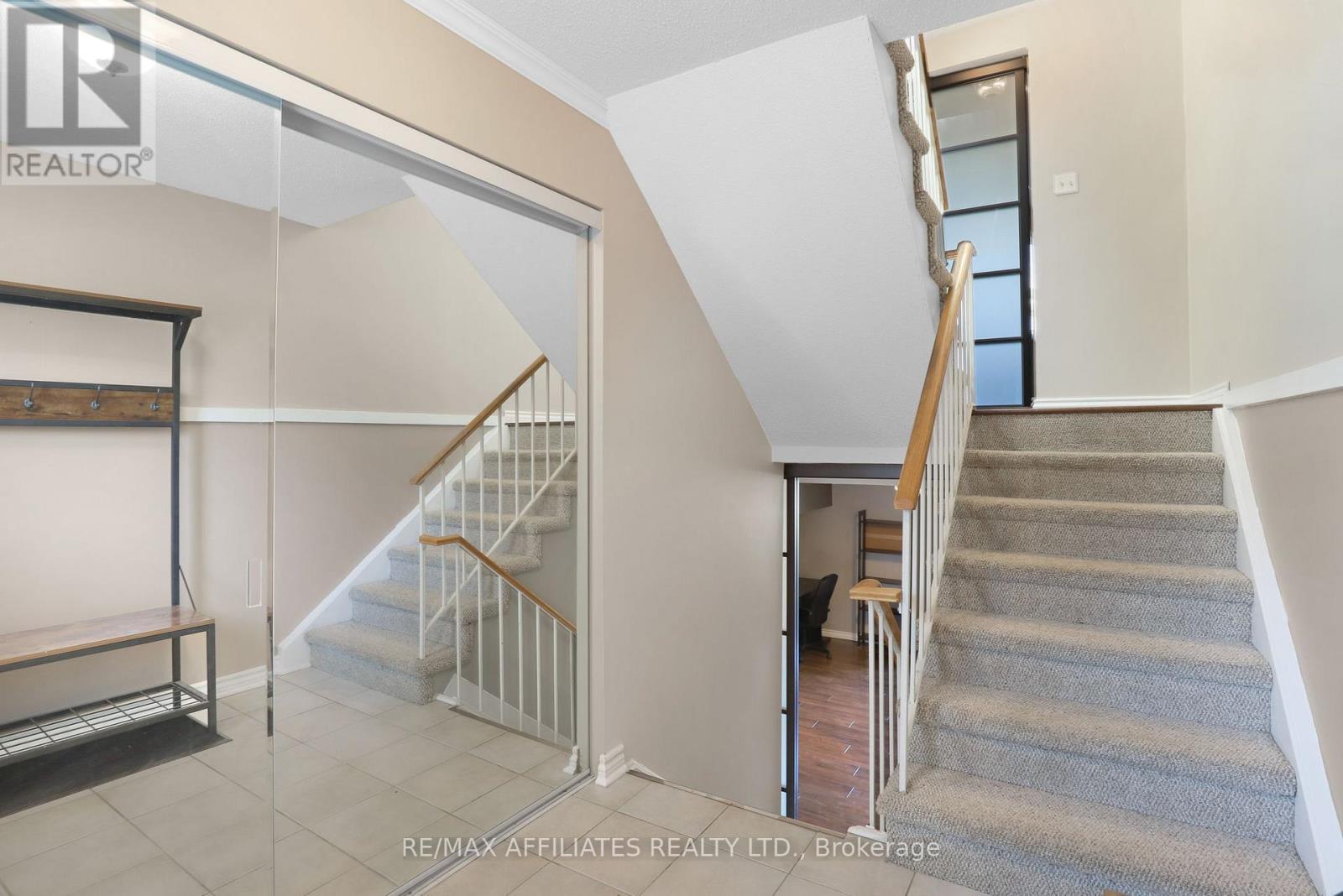 22 Castlegreen Private
