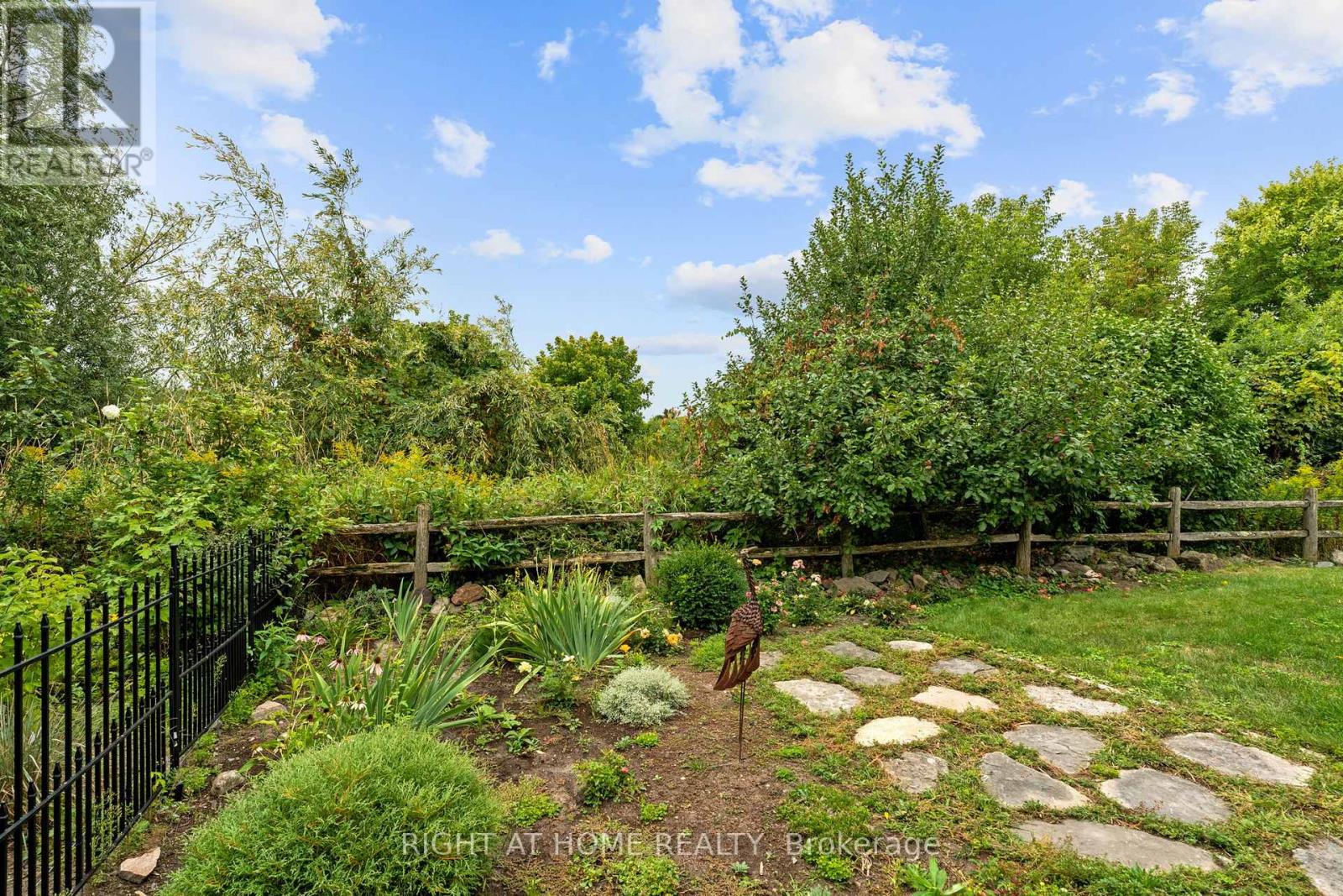 58 Amberlakes Drive