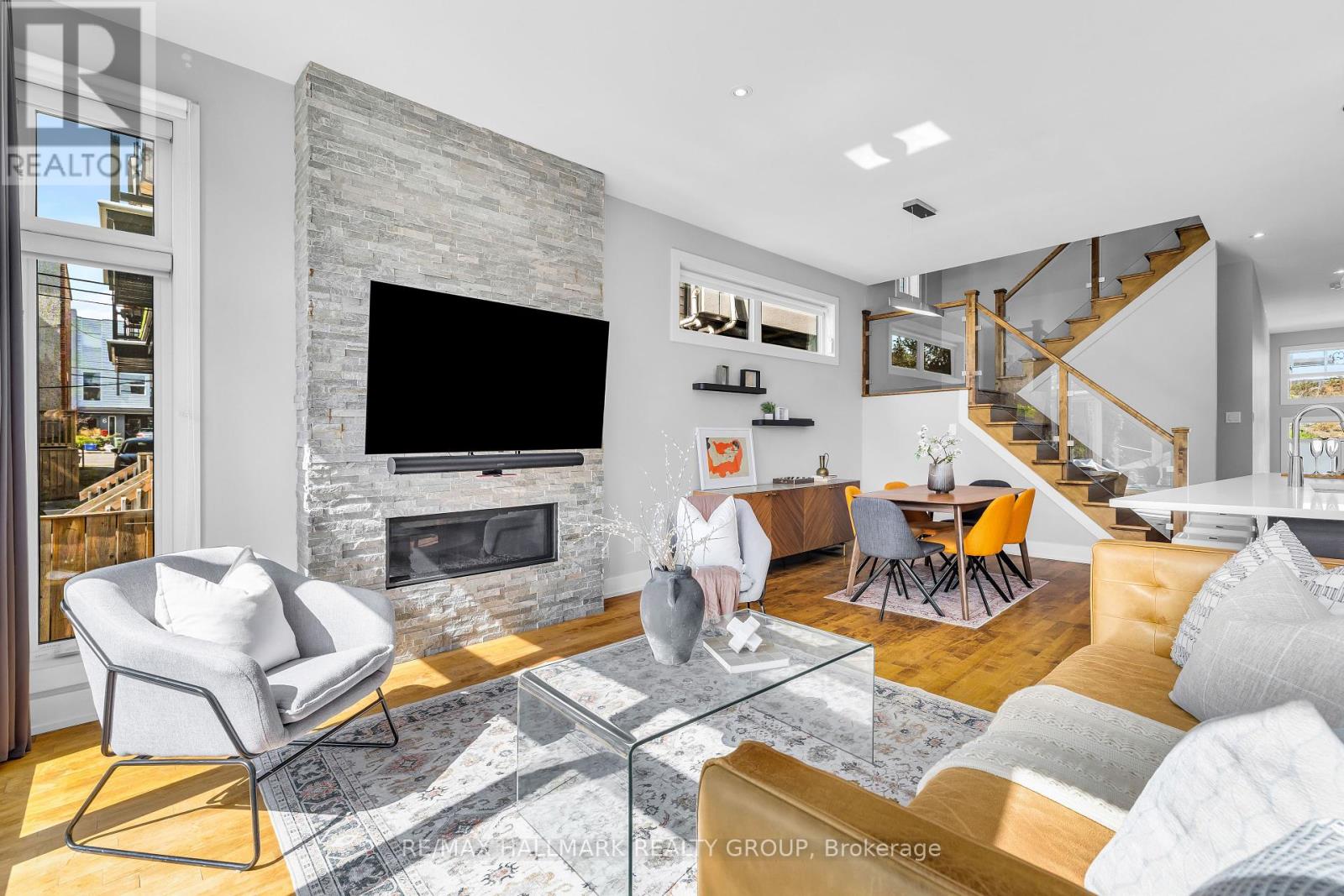 42b Young Street