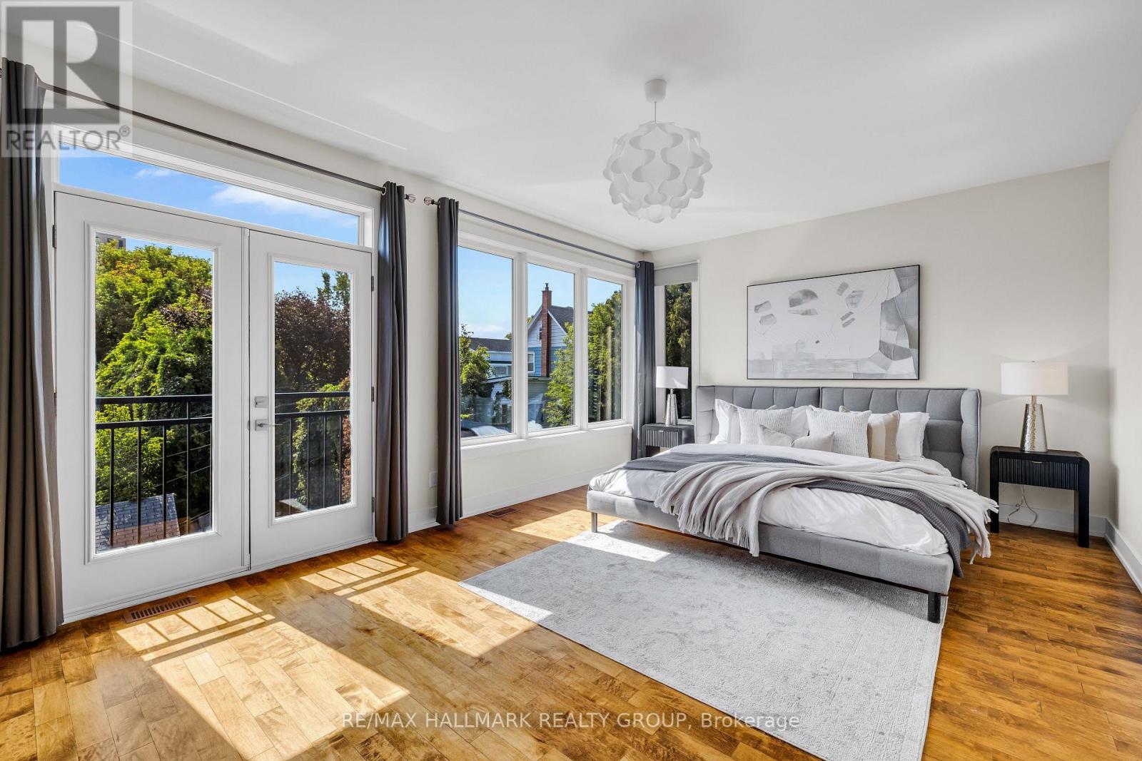 42b Young Street