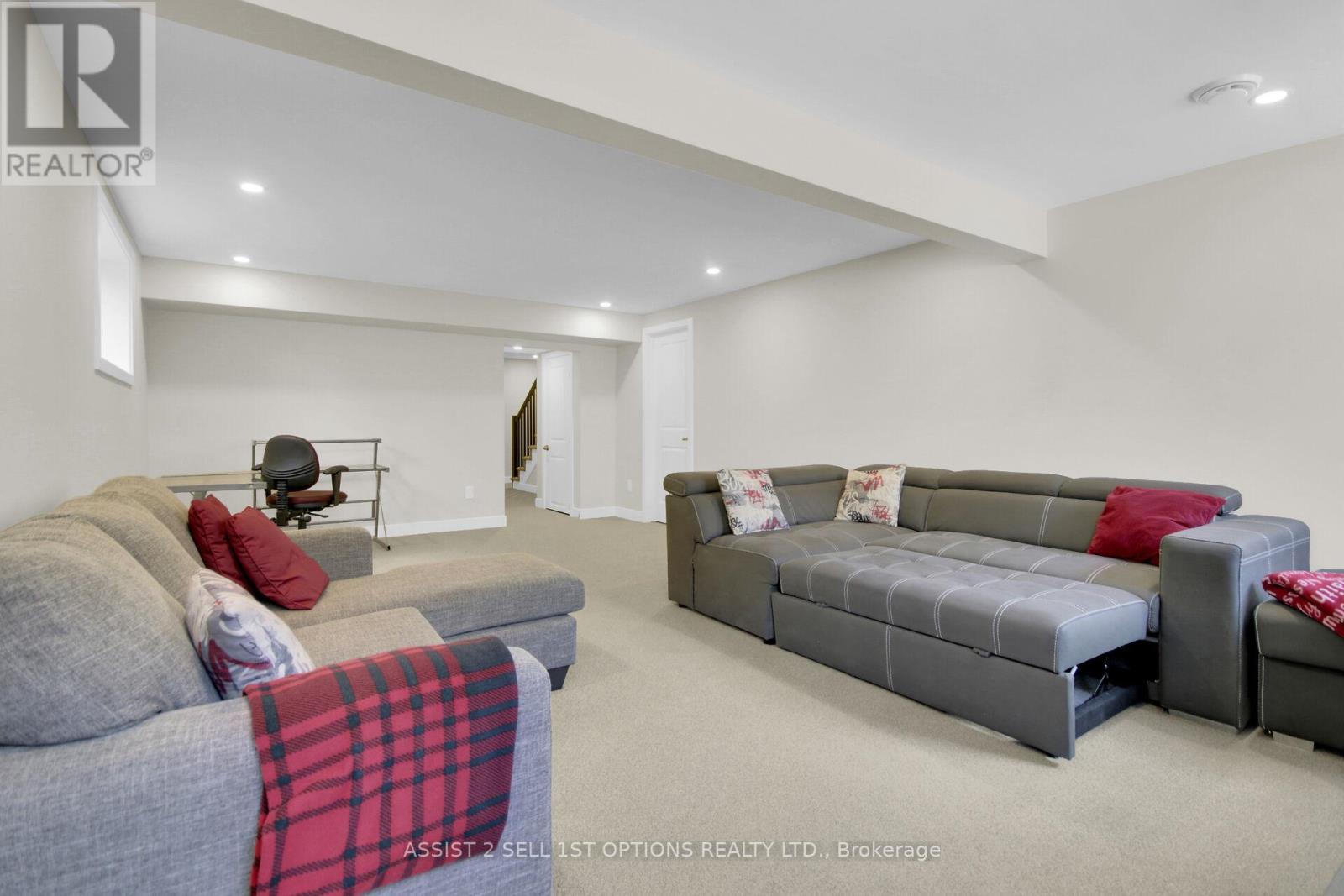 306 Whitham Crescent