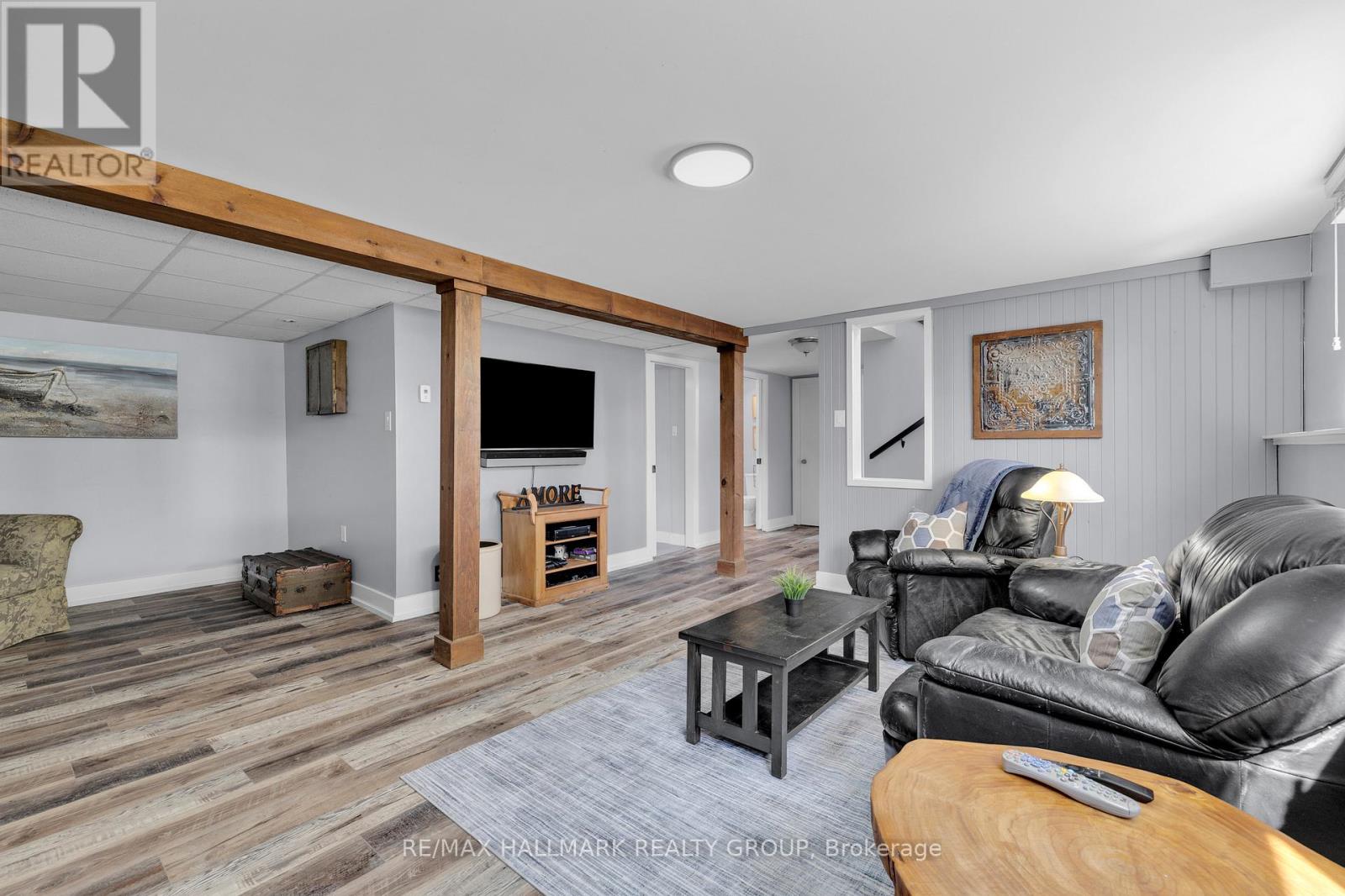 2 Armstrong Place
