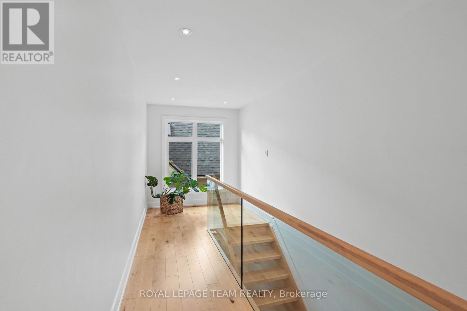 73 Kenora Street