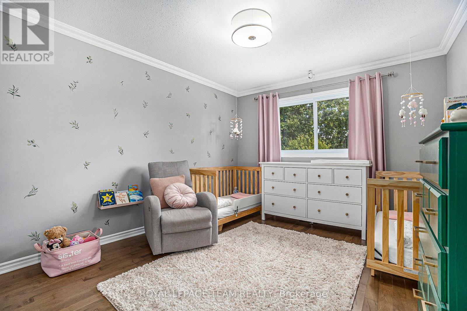 119 Huntsman Crescent