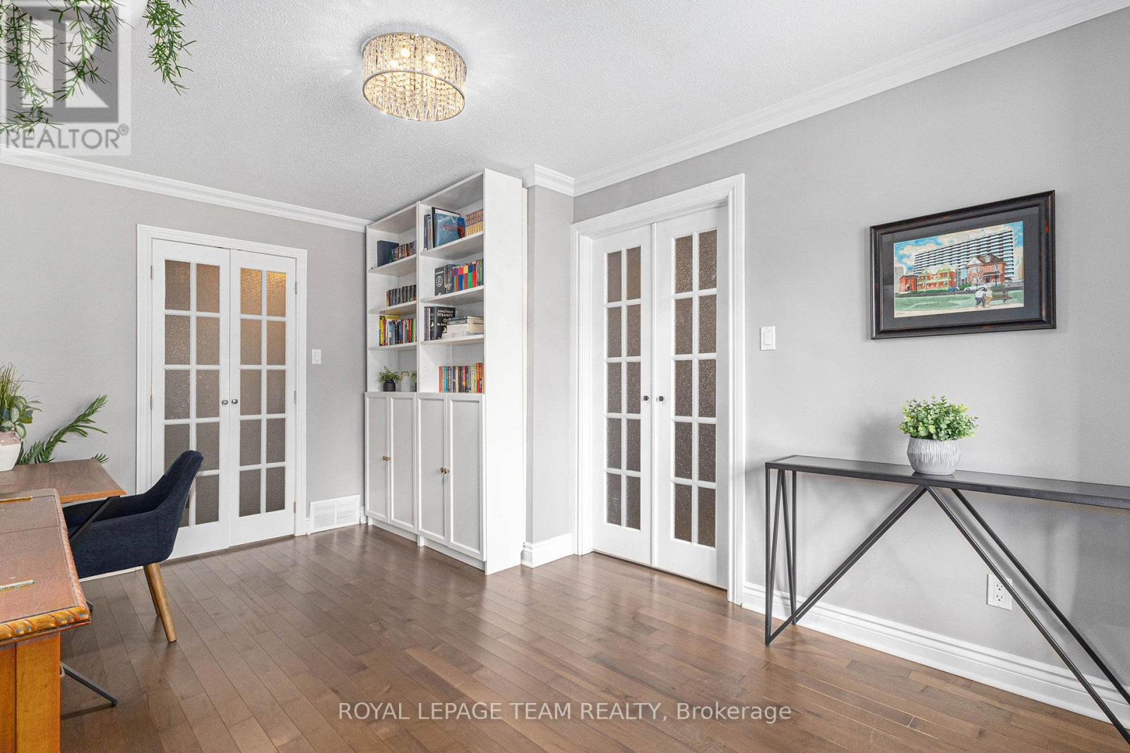 119 Huntsman Crescent
