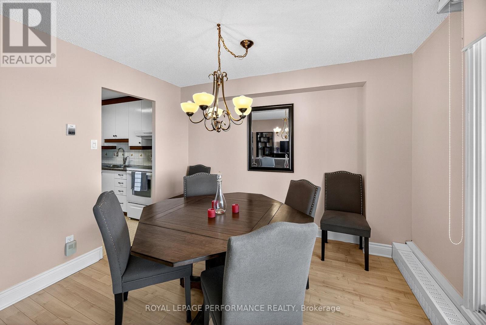 1904 - 665 Bathgate Drive