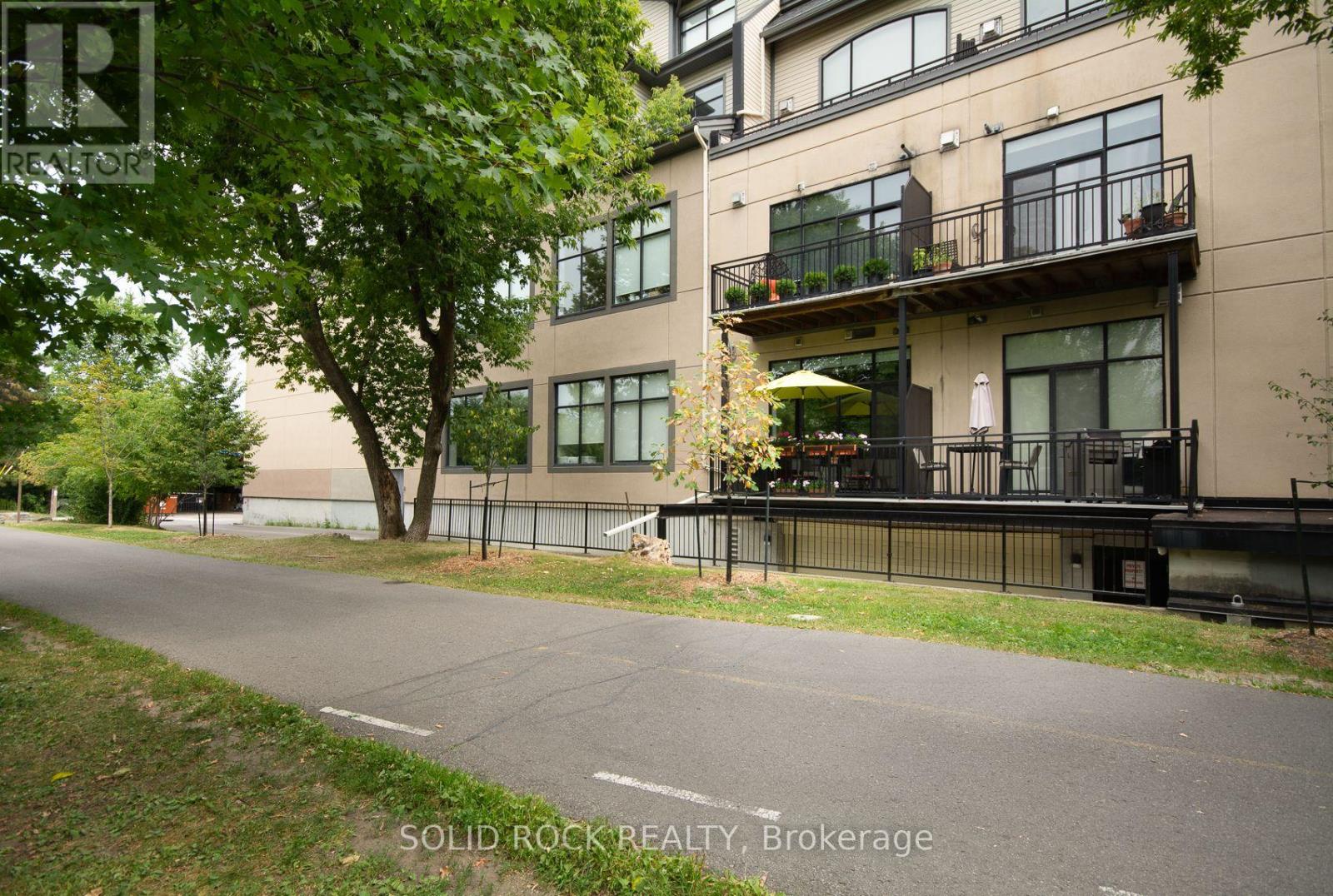 105 - 95 Beech Street