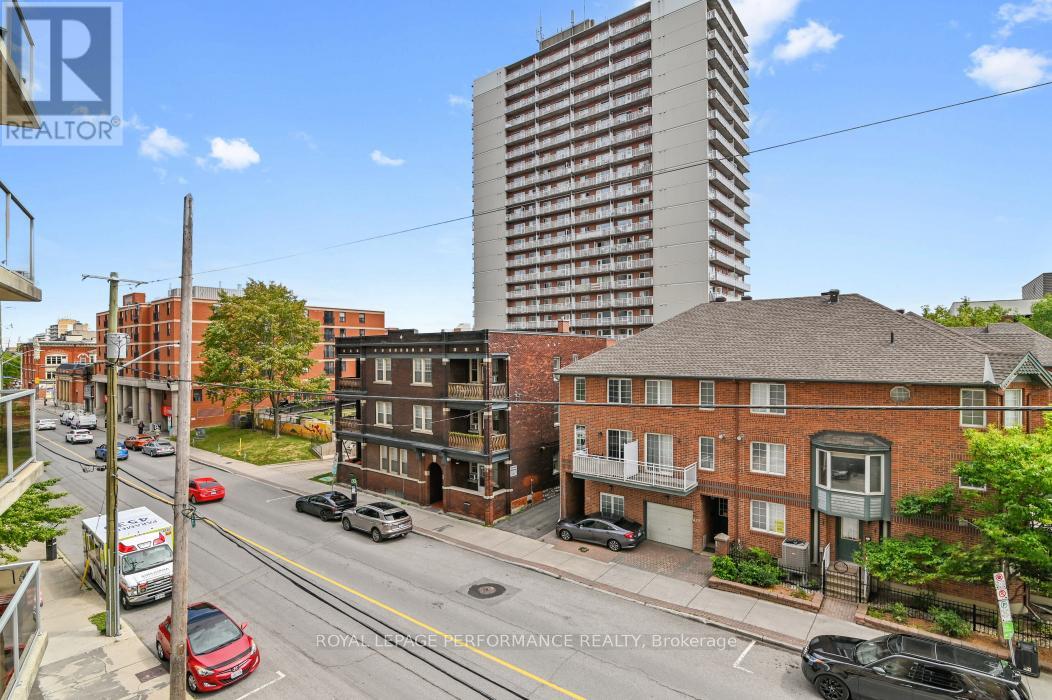 407 - 429 Somerset Street W
