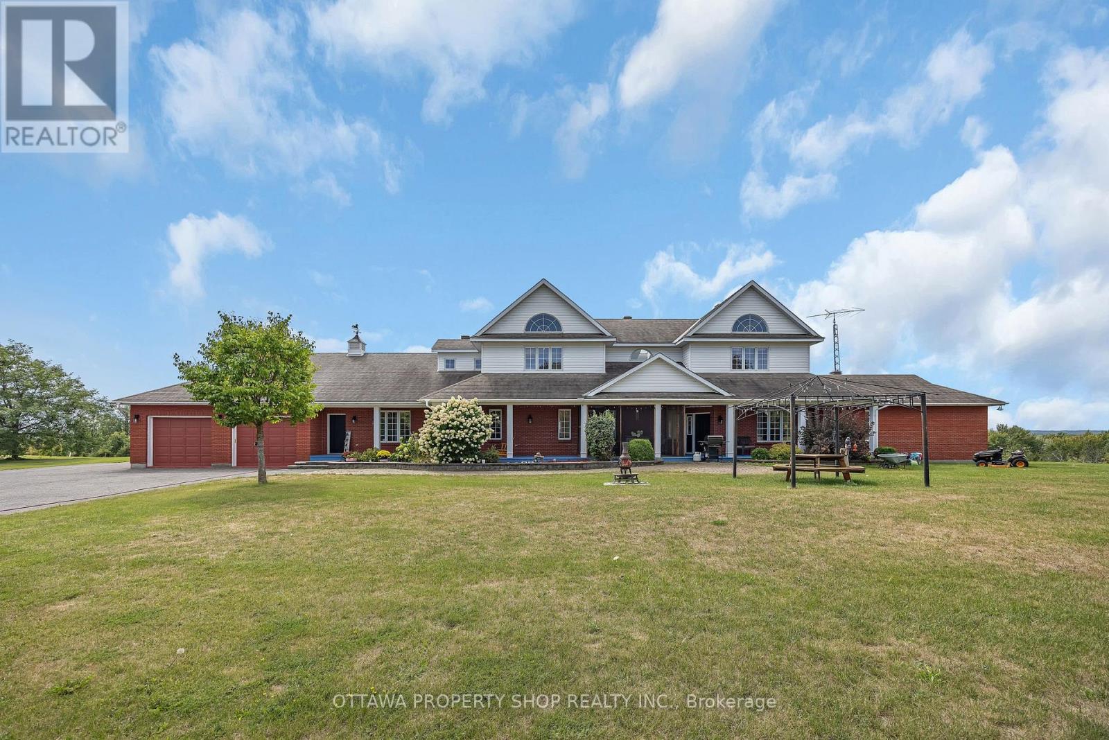 3059 Greenland Road, Unit 3057