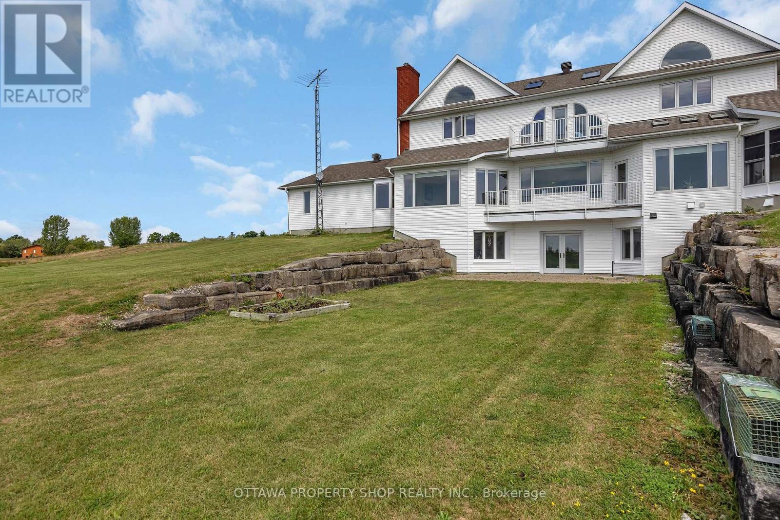 3059 Greenland Road, Unit 3057
