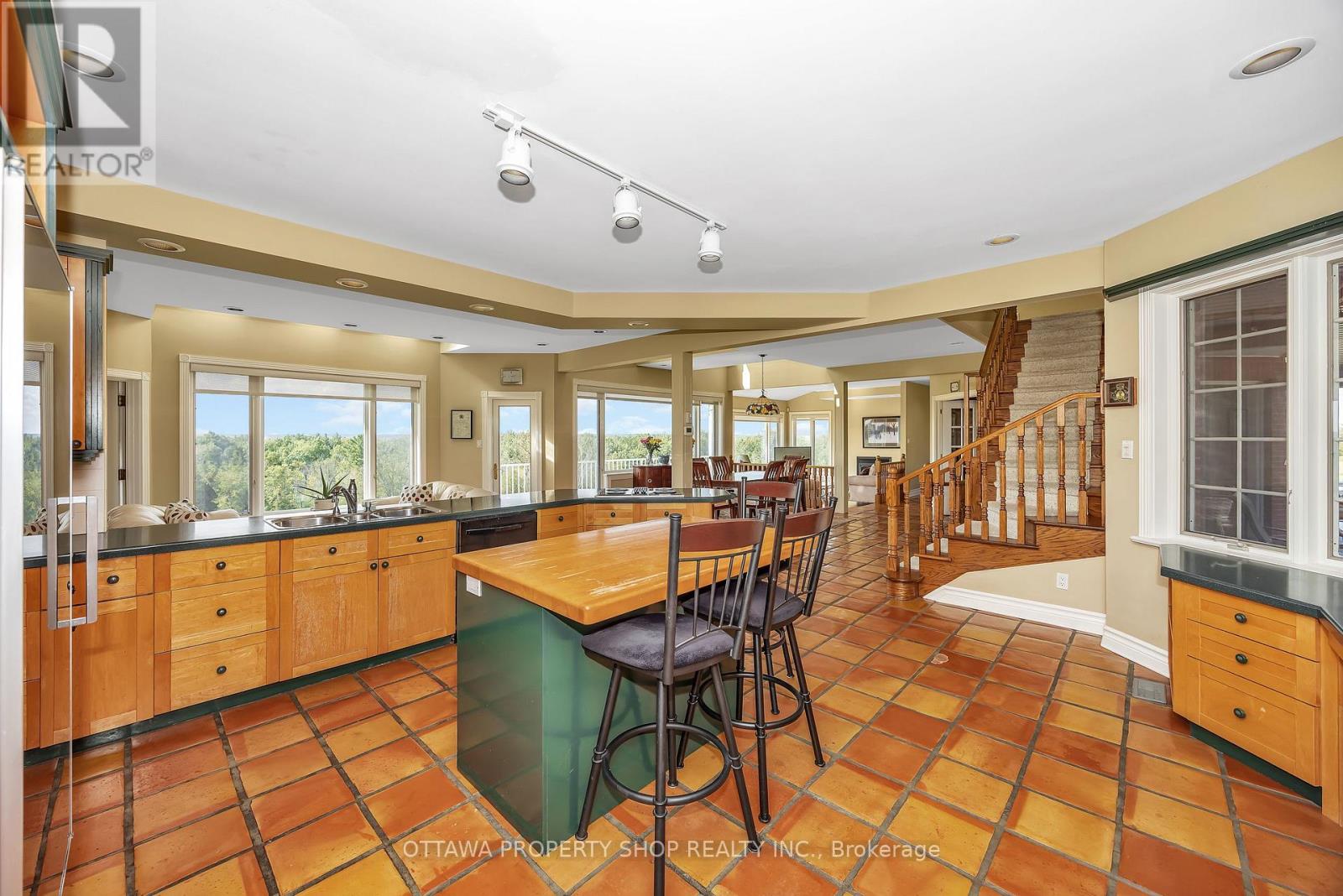 3059 Greenland Road, Unit 3057
