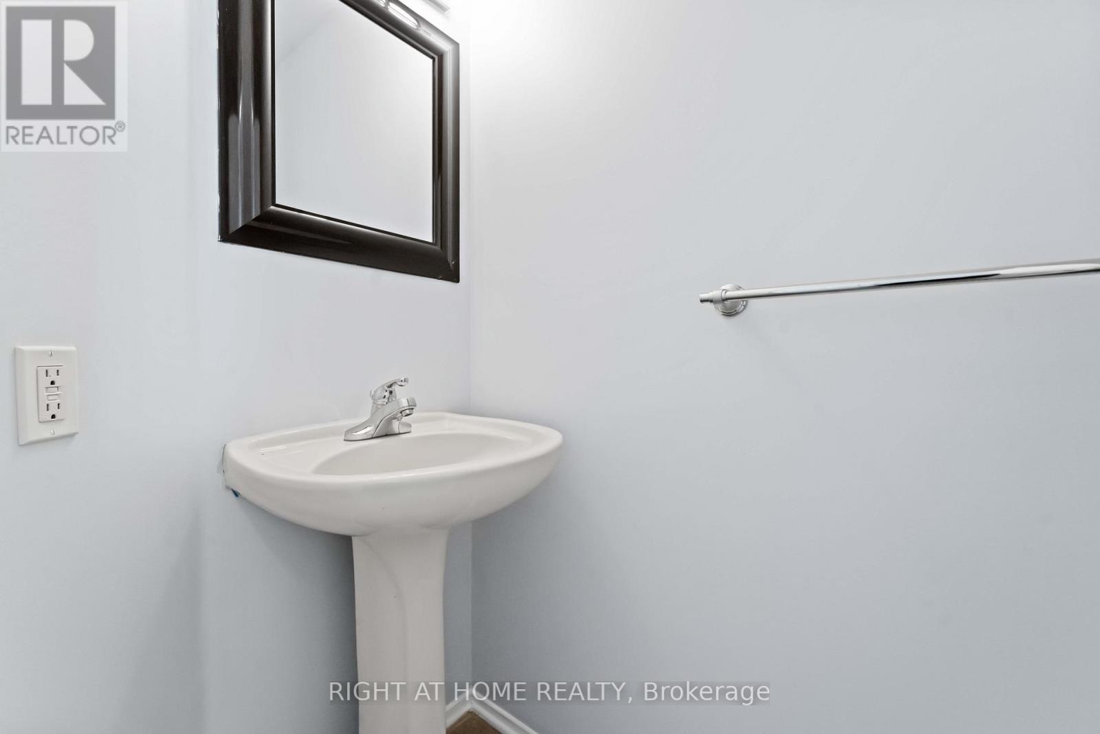 421 Hillsboro Private